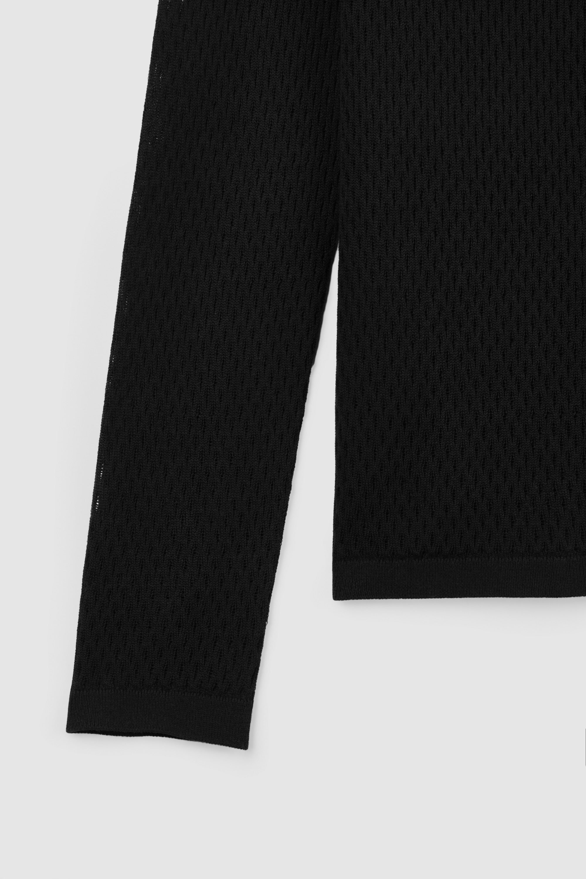 #colour_Black