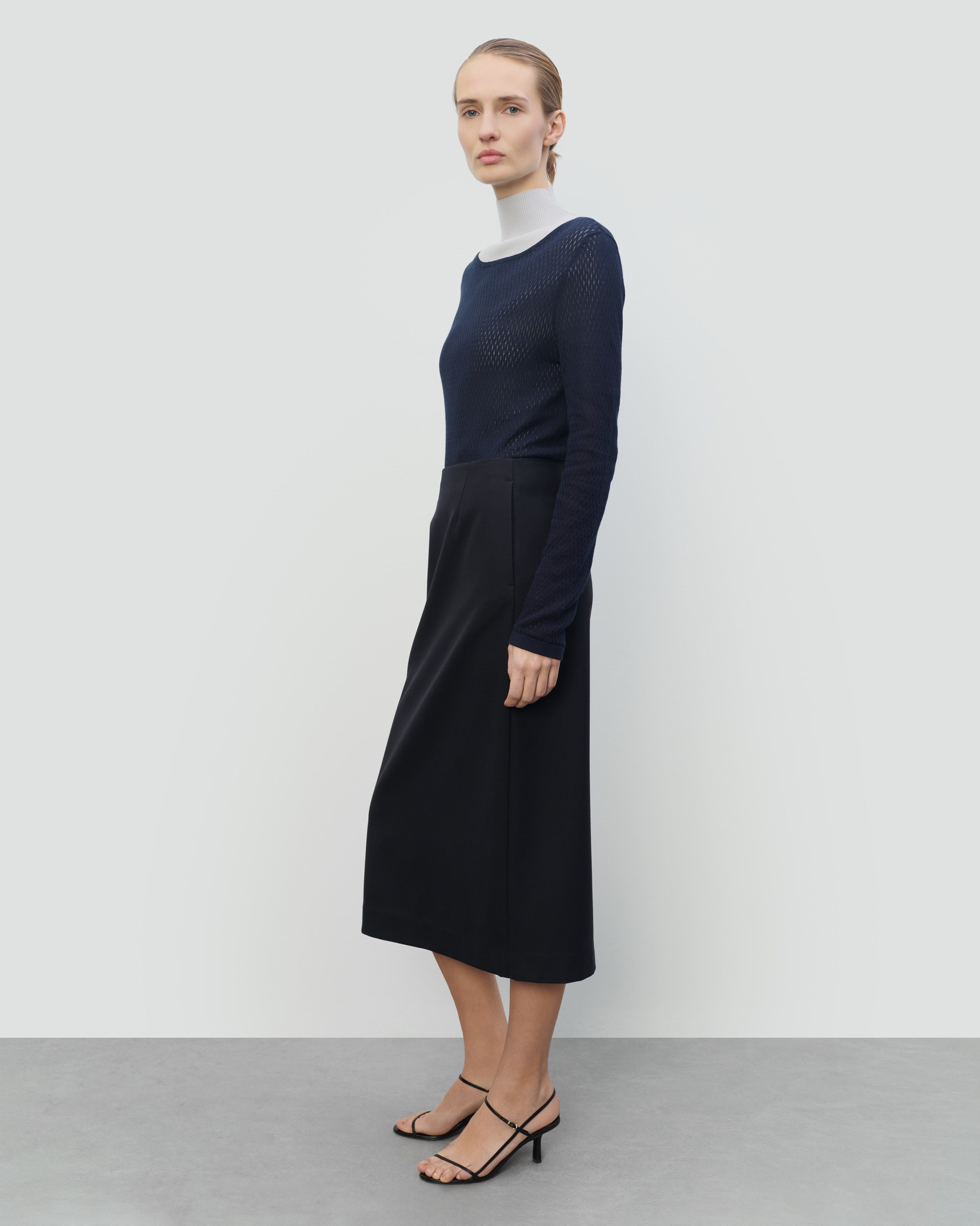 #colour_NAVY