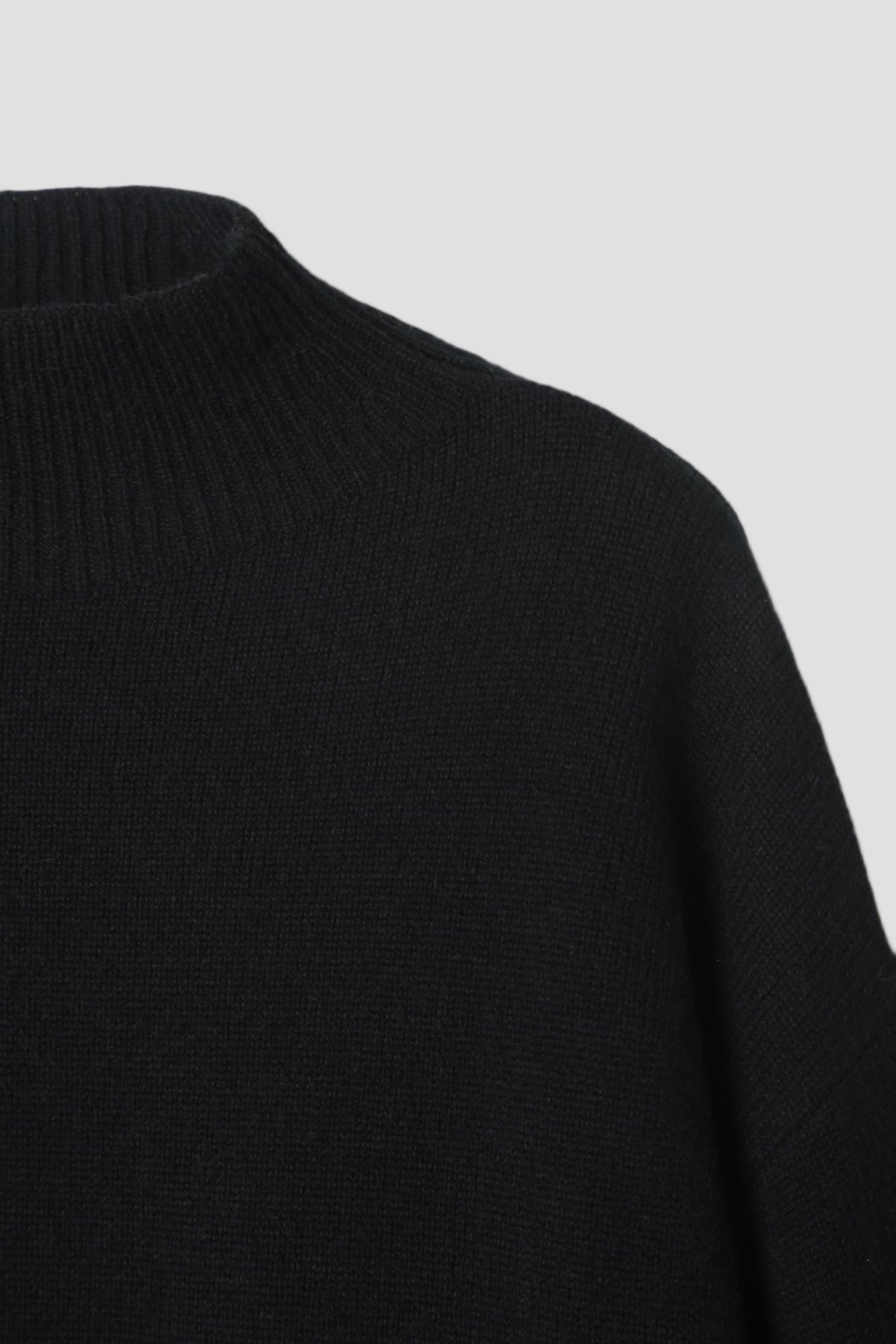 CASHMERE BOXY MOCK NECK in Black - detail #colour_Black