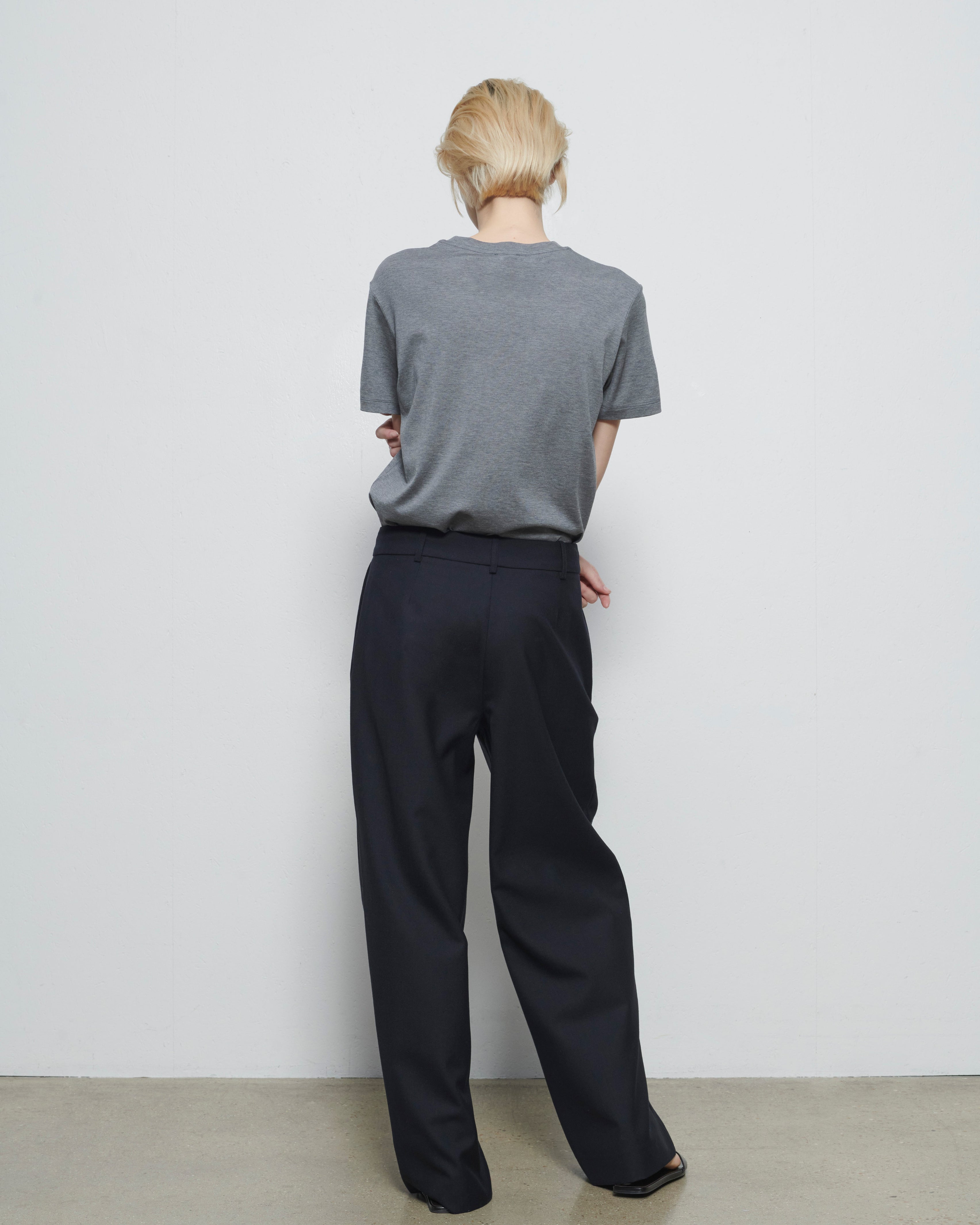 ESSENTIAL COTTON SILK SHORT SLEEVE TEE