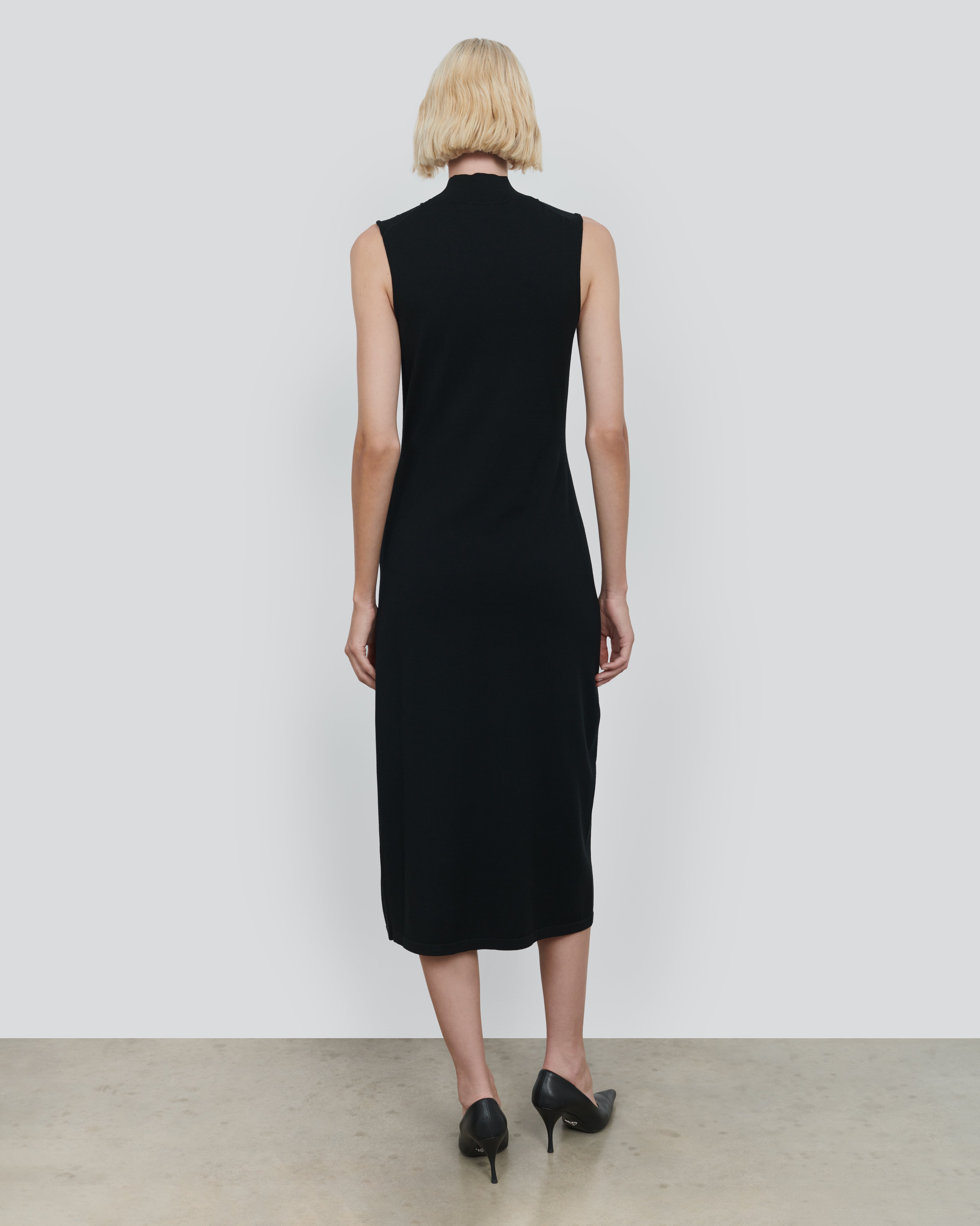 #colour_black