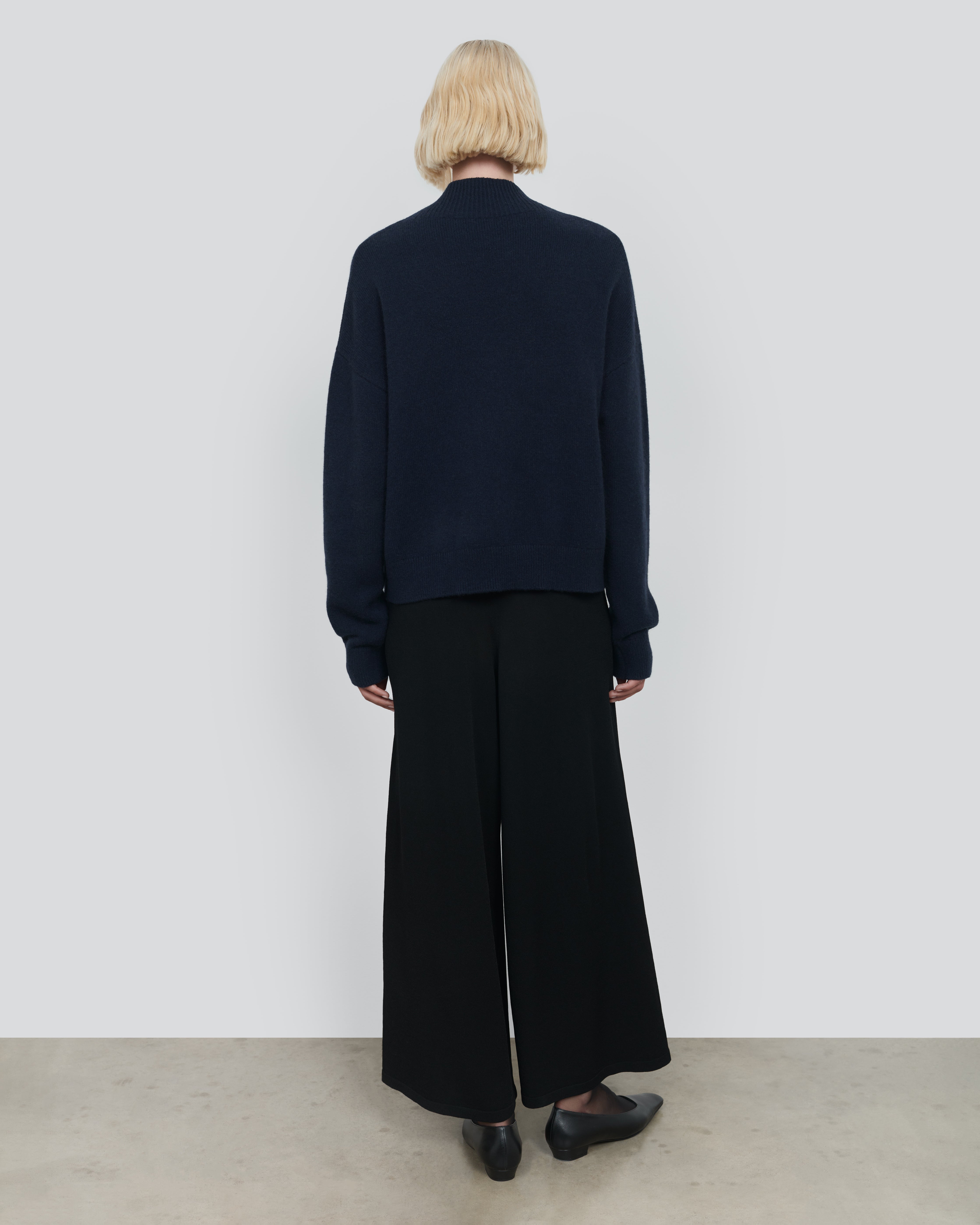 CASHMERE BOXY MOCK NECK