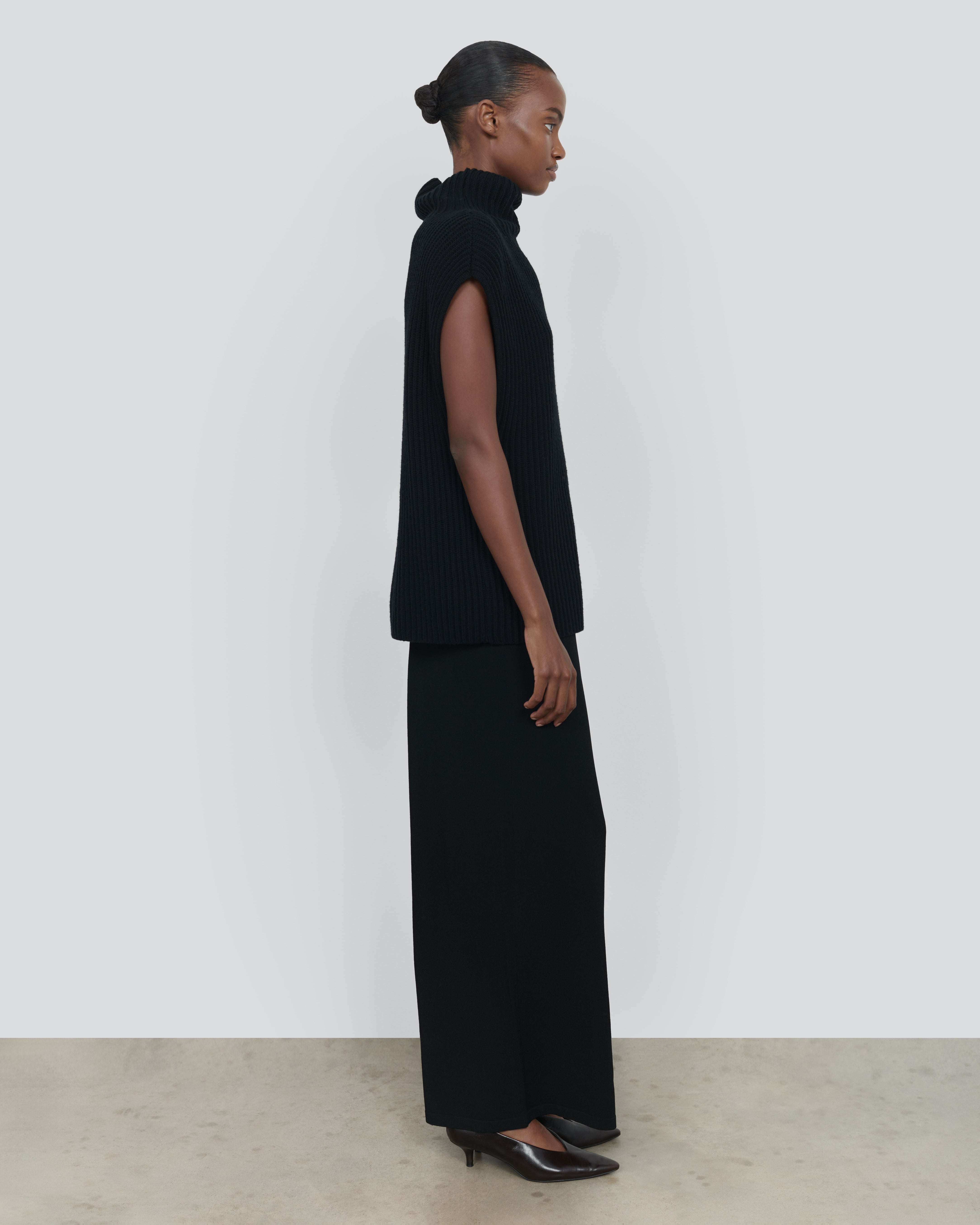 COTTON WOOL SLEEVELESS MOCK NECK