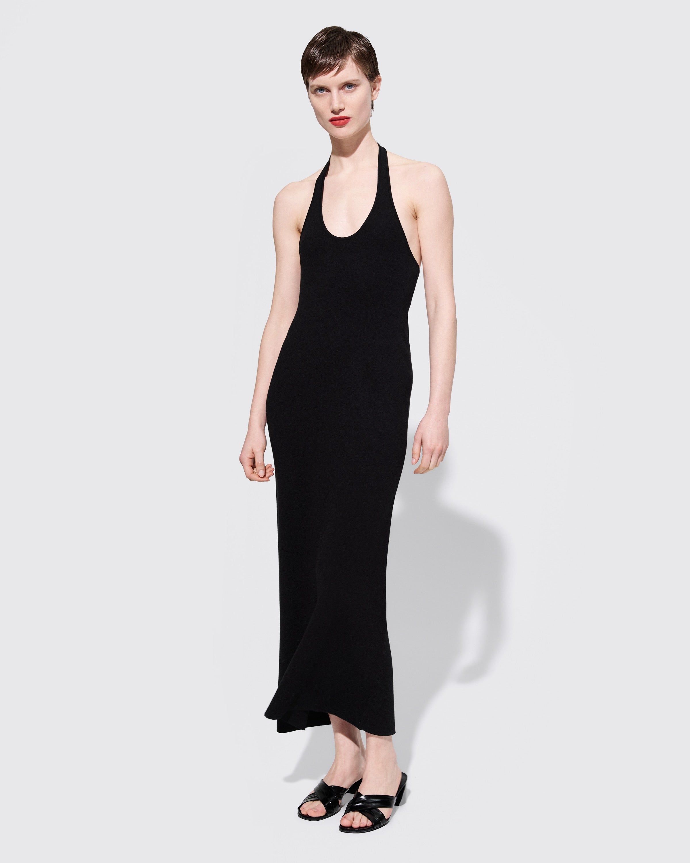 #colour_Black