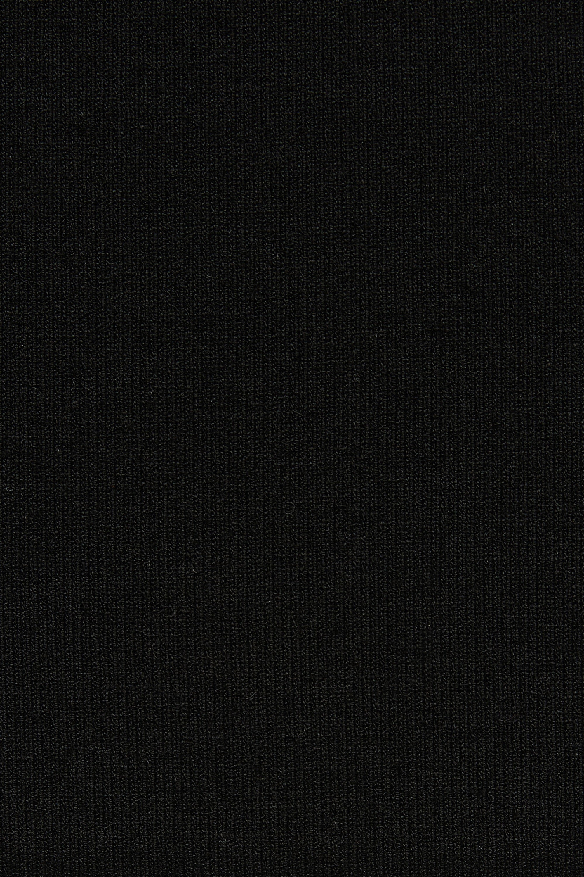 #colour_Black