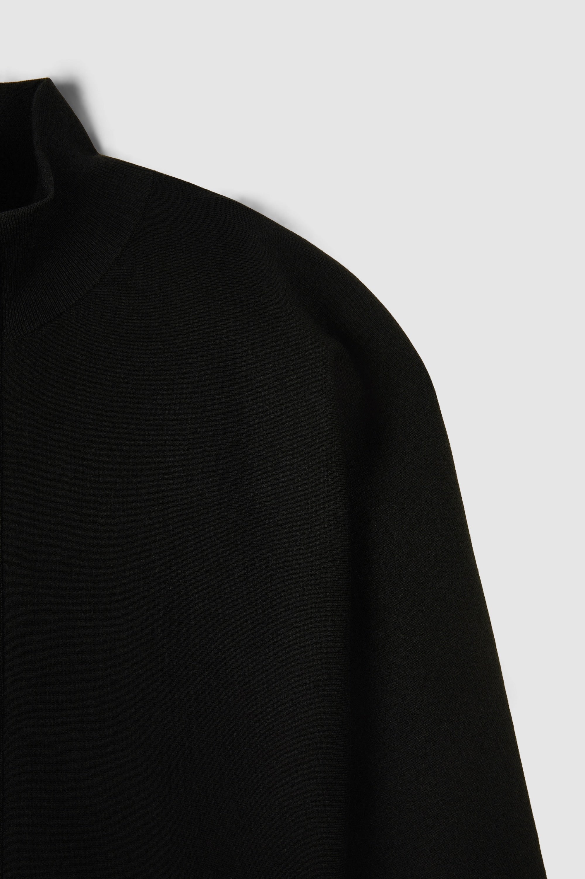 #colour_Black