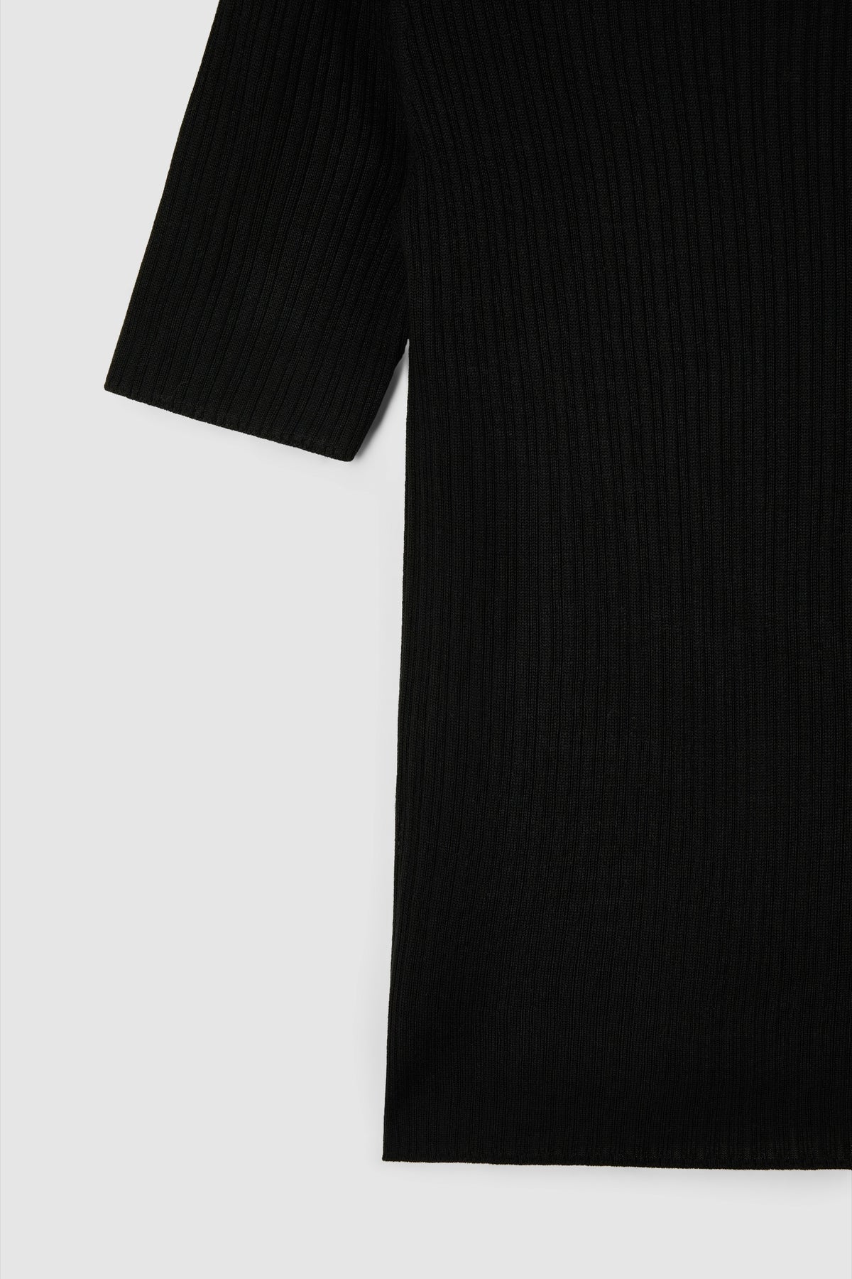 TENCEL SILK GAUZY RIB SHORT SLEEVE in Black - detail #colour_Black