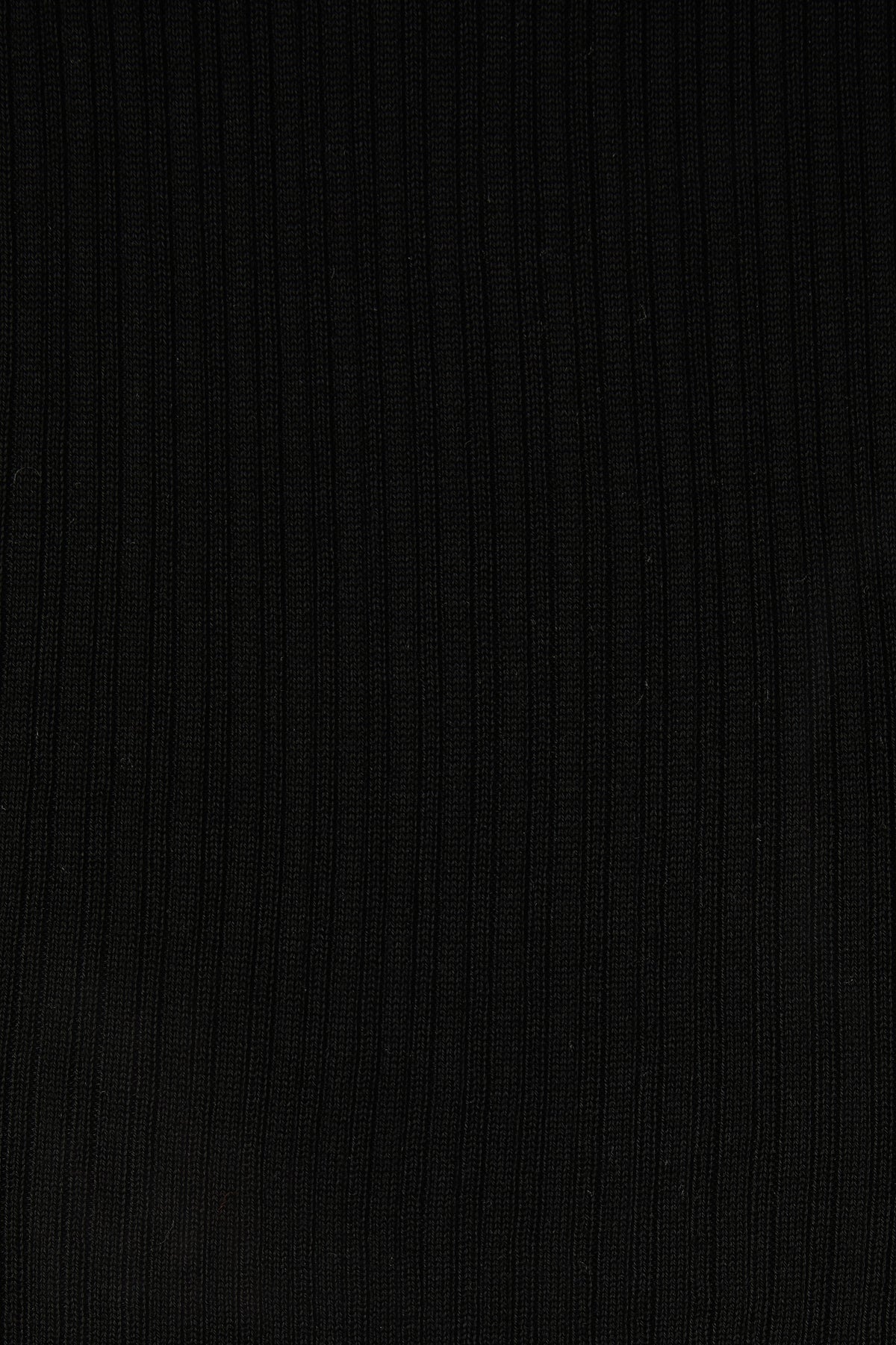 TENCEL SILK GAUZY RIB SHORT SLEEVE in Black - detail #colour_Black