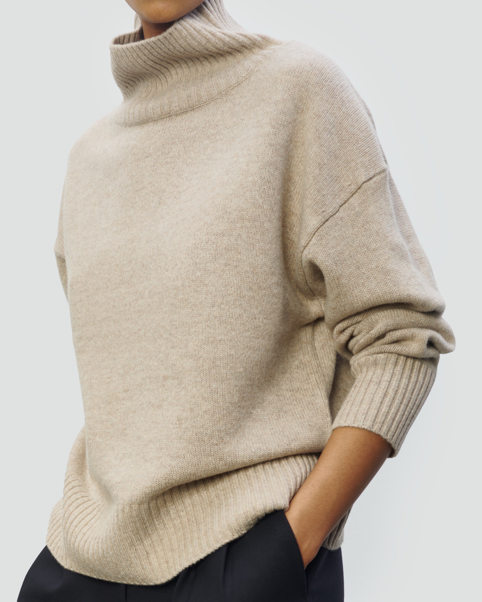 WOOL RELAXED MOCK NECK