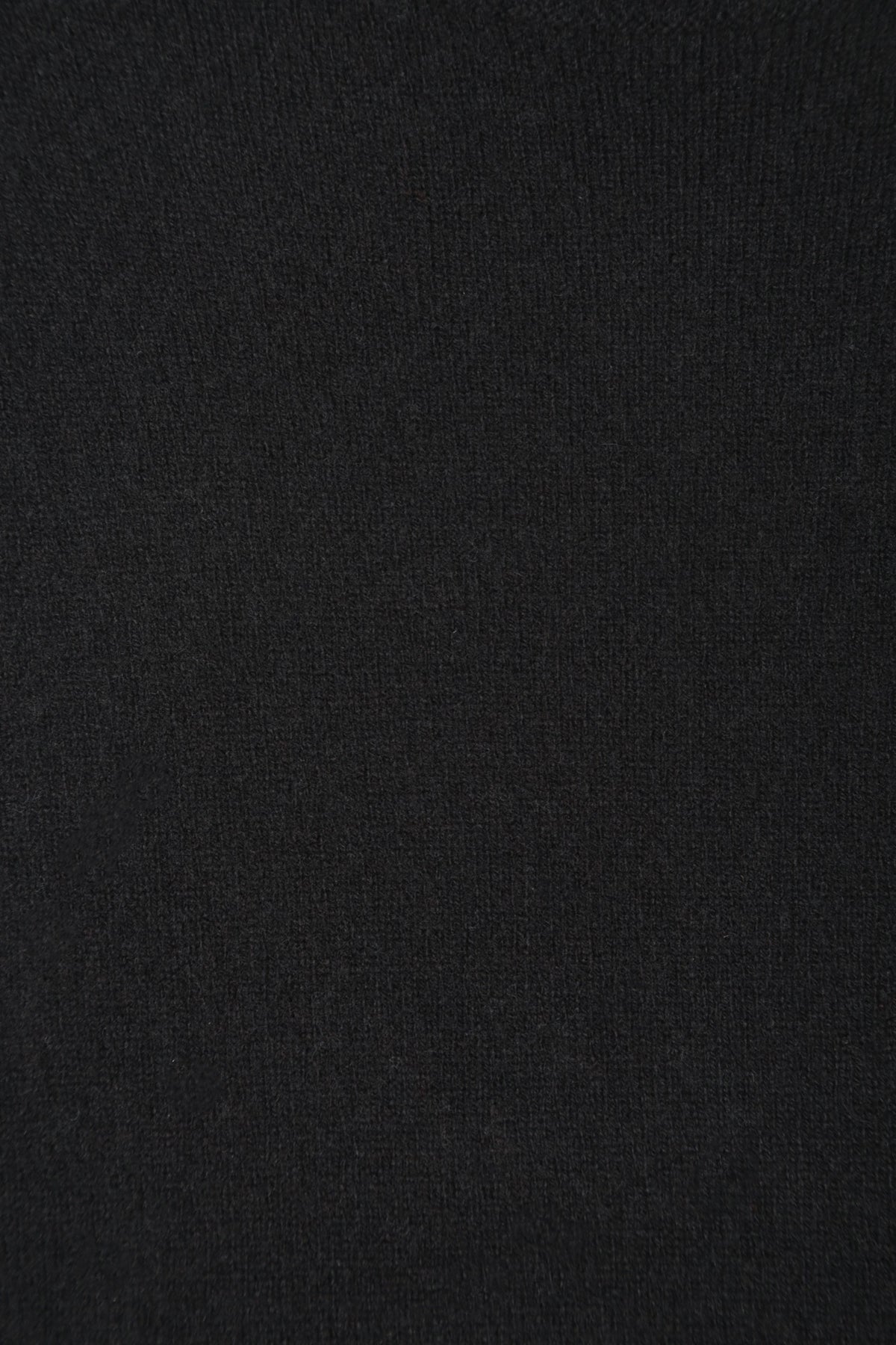 #colour_Black