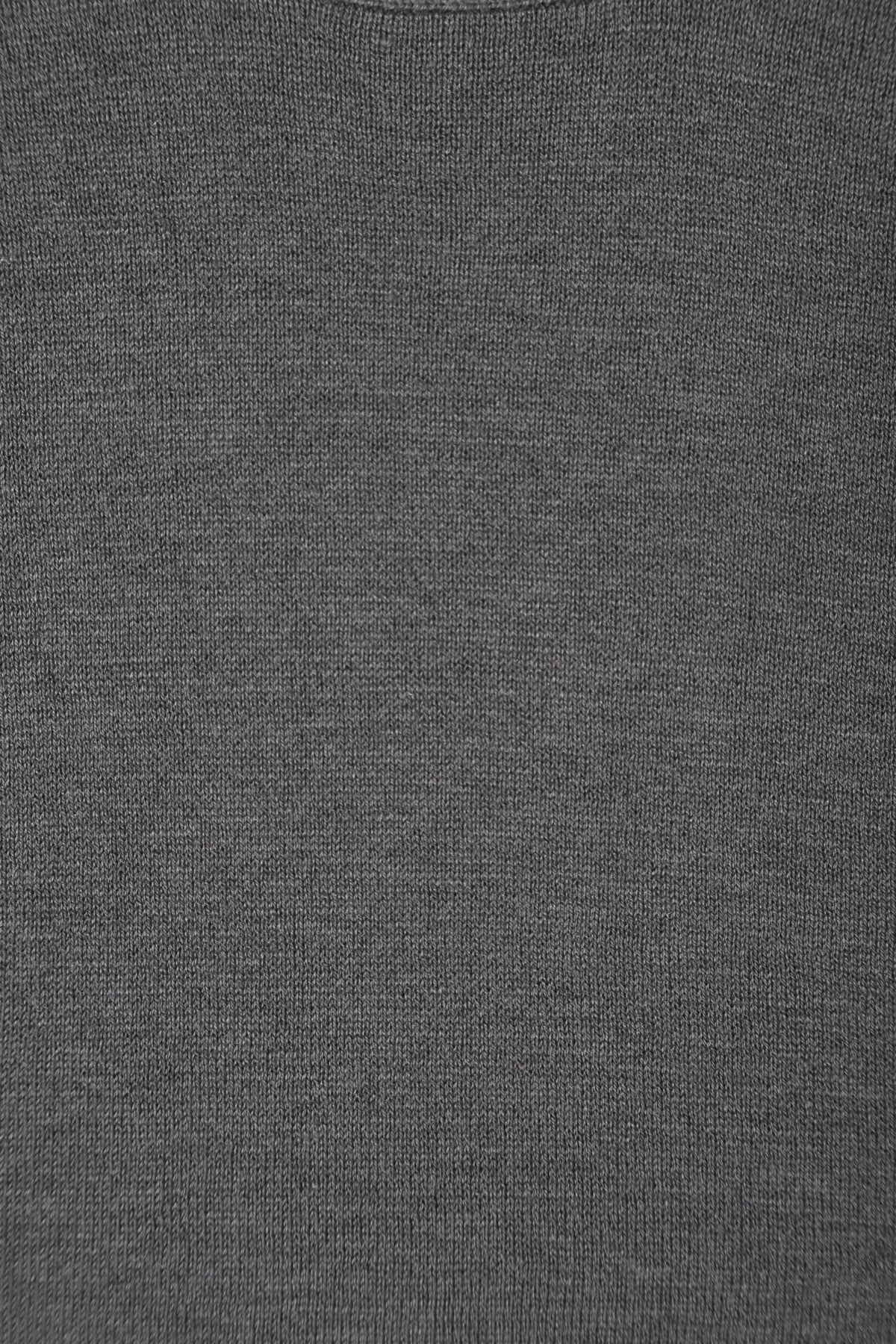 WOOL SILK SHORT SLEEVE CREW in Grey - detail #colour_Grey