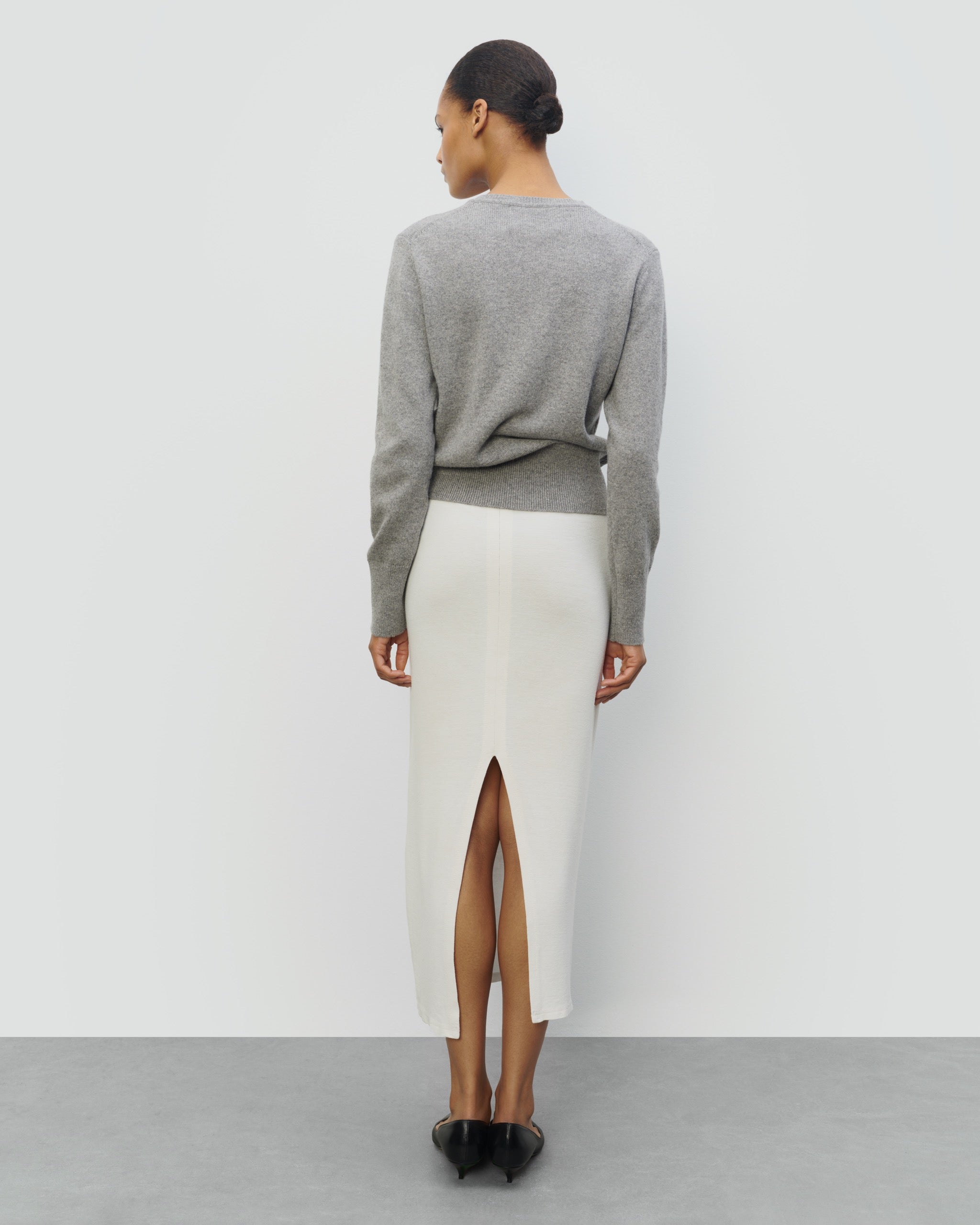 COTTON WOOL LIGHTWEIGHT VNECK