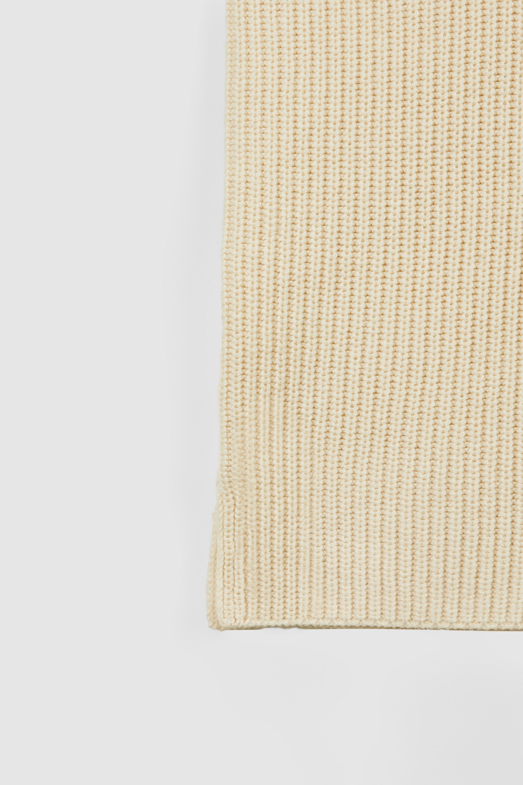 COTTON WOOL RIB SLEEVELESS VNECK