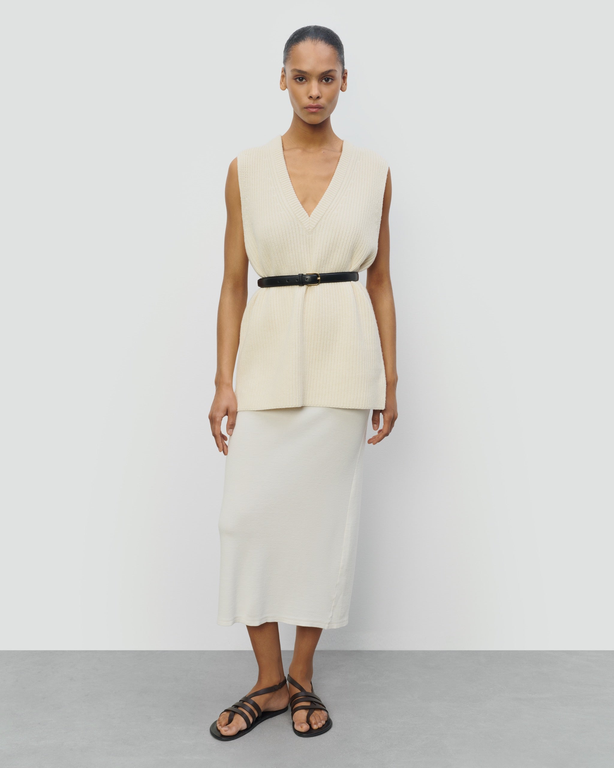 COTTON WOOL RIB SLEEVELESS VNECK