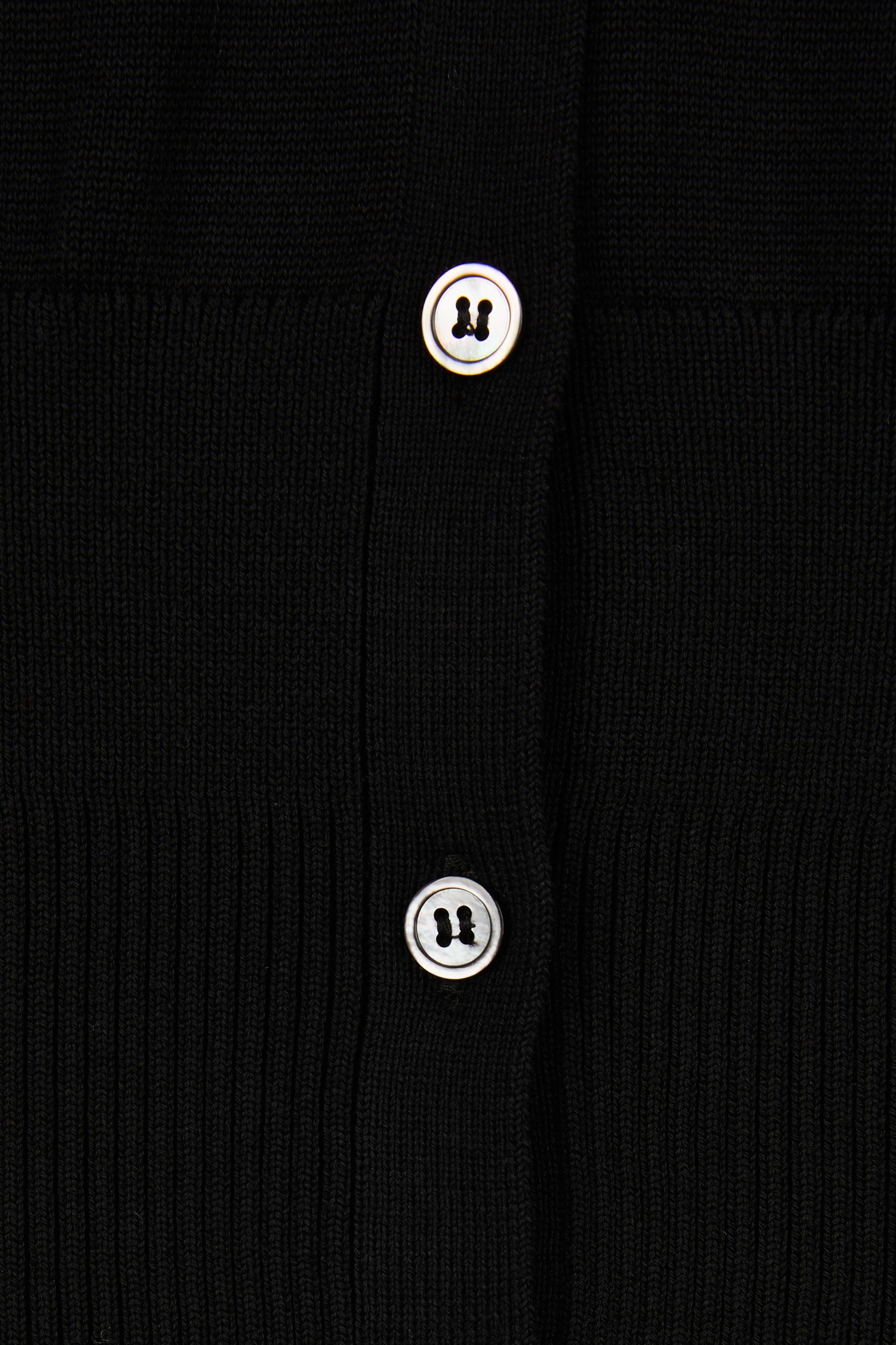 #colour_Black