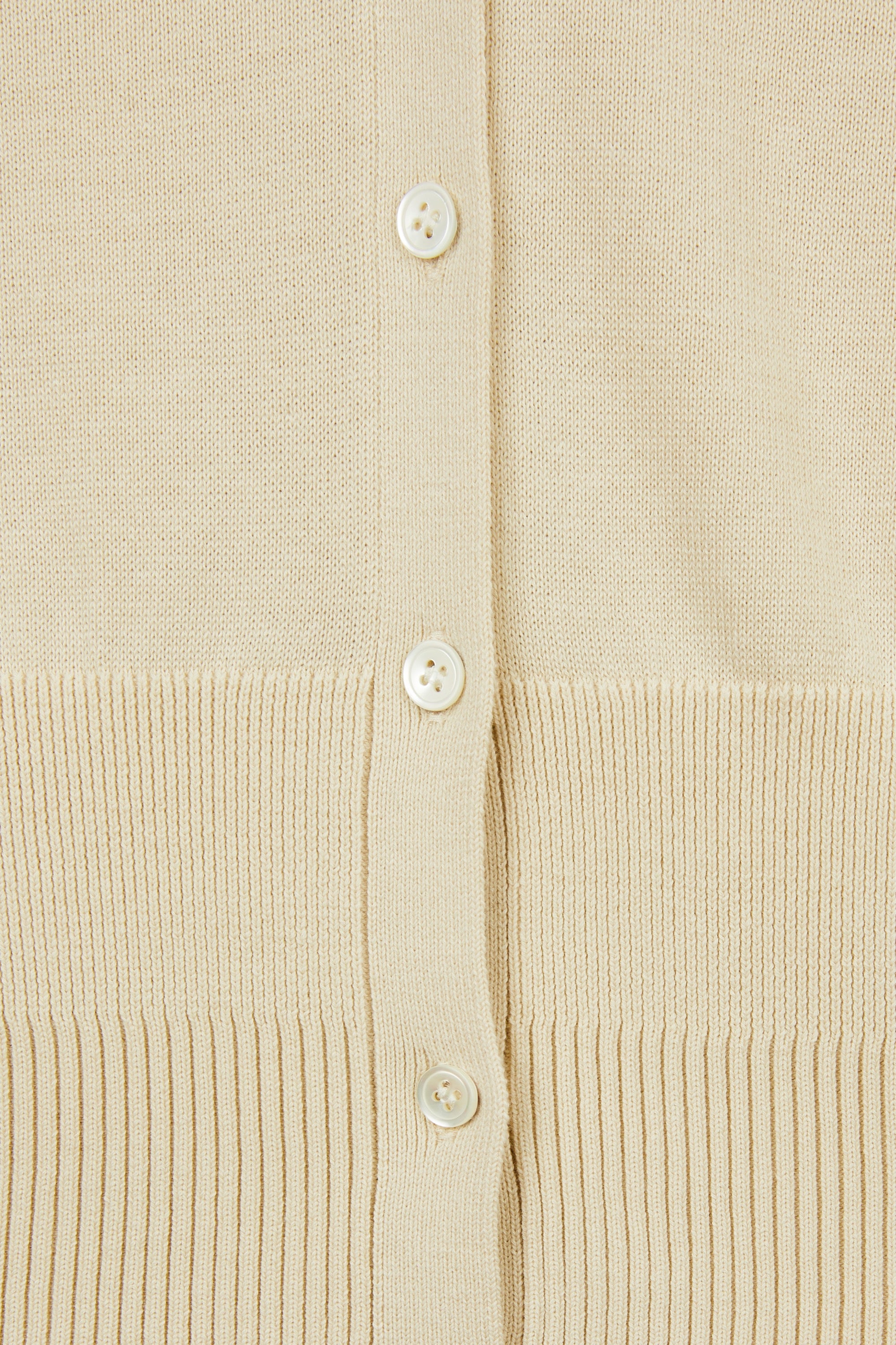 #colour_Beige