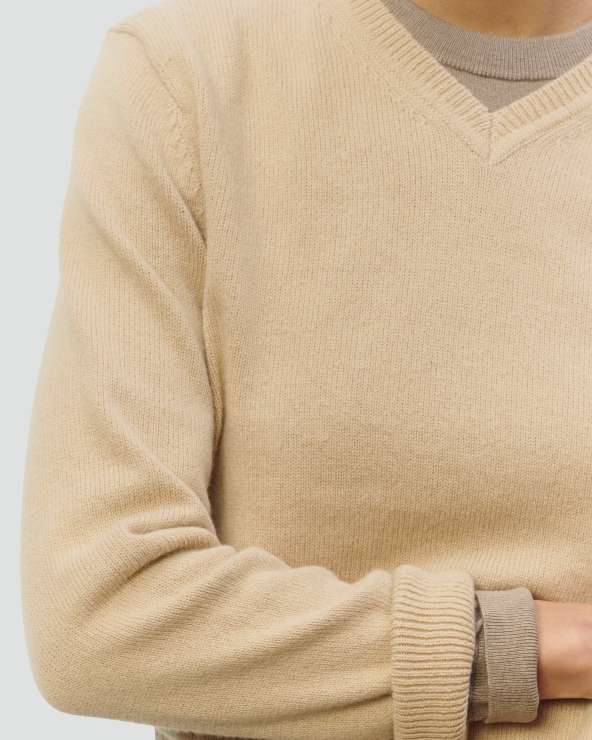 COTTON WOOL LIGHTWEIGHT VNECK