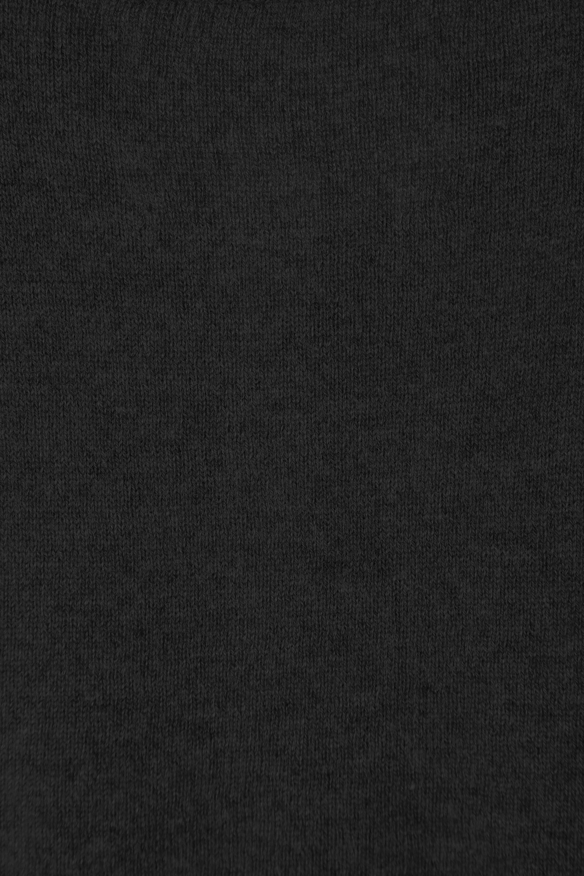 #colour_Black