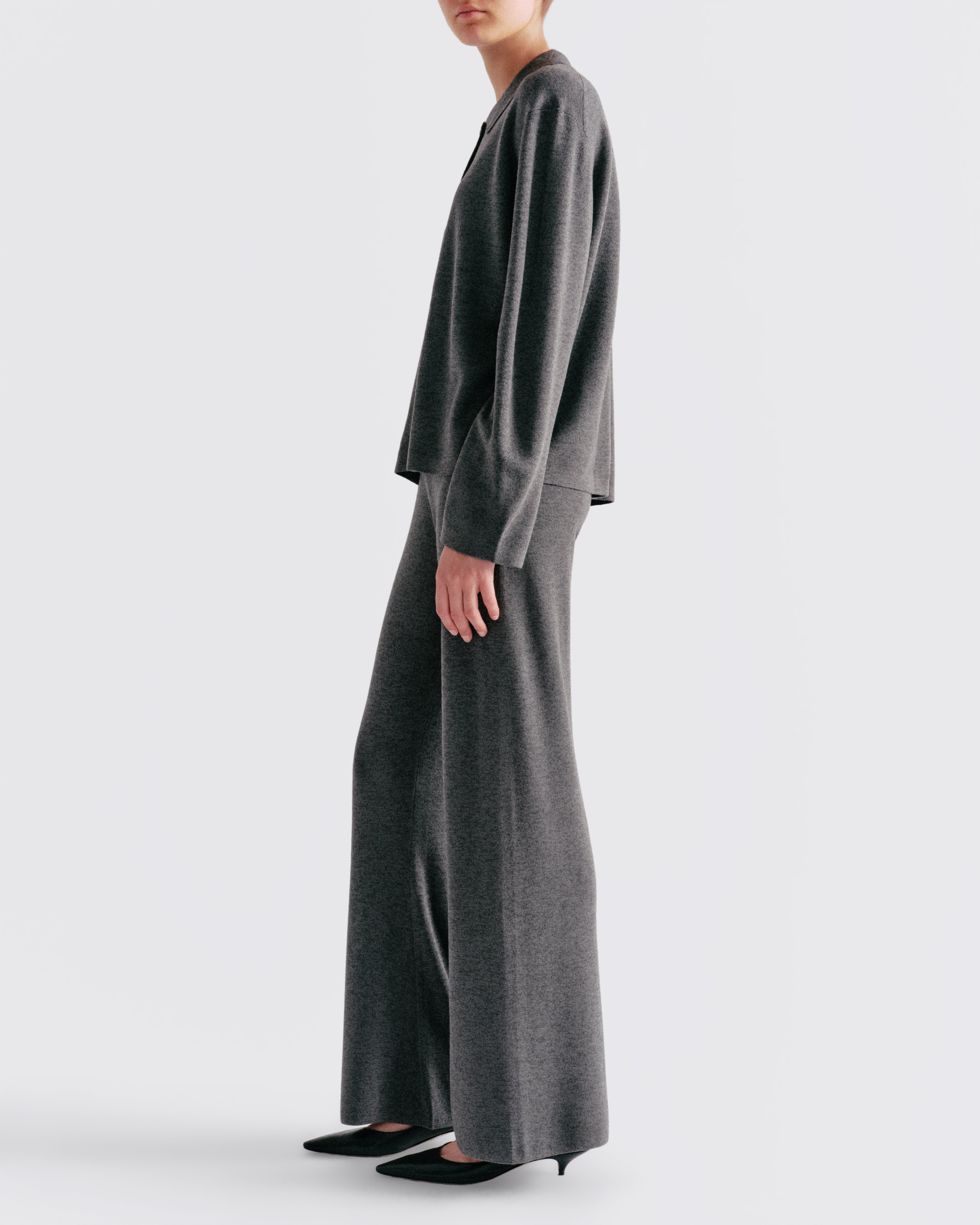 #colour_Dark Grey