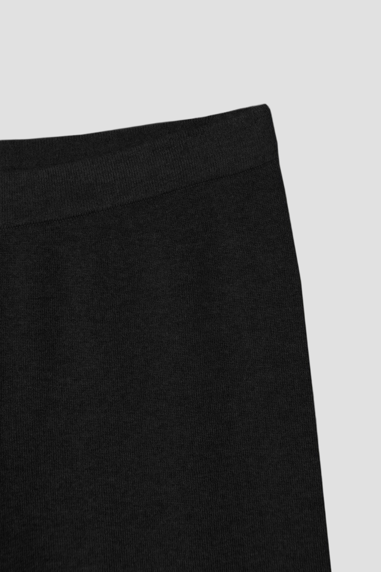 #colour_Black