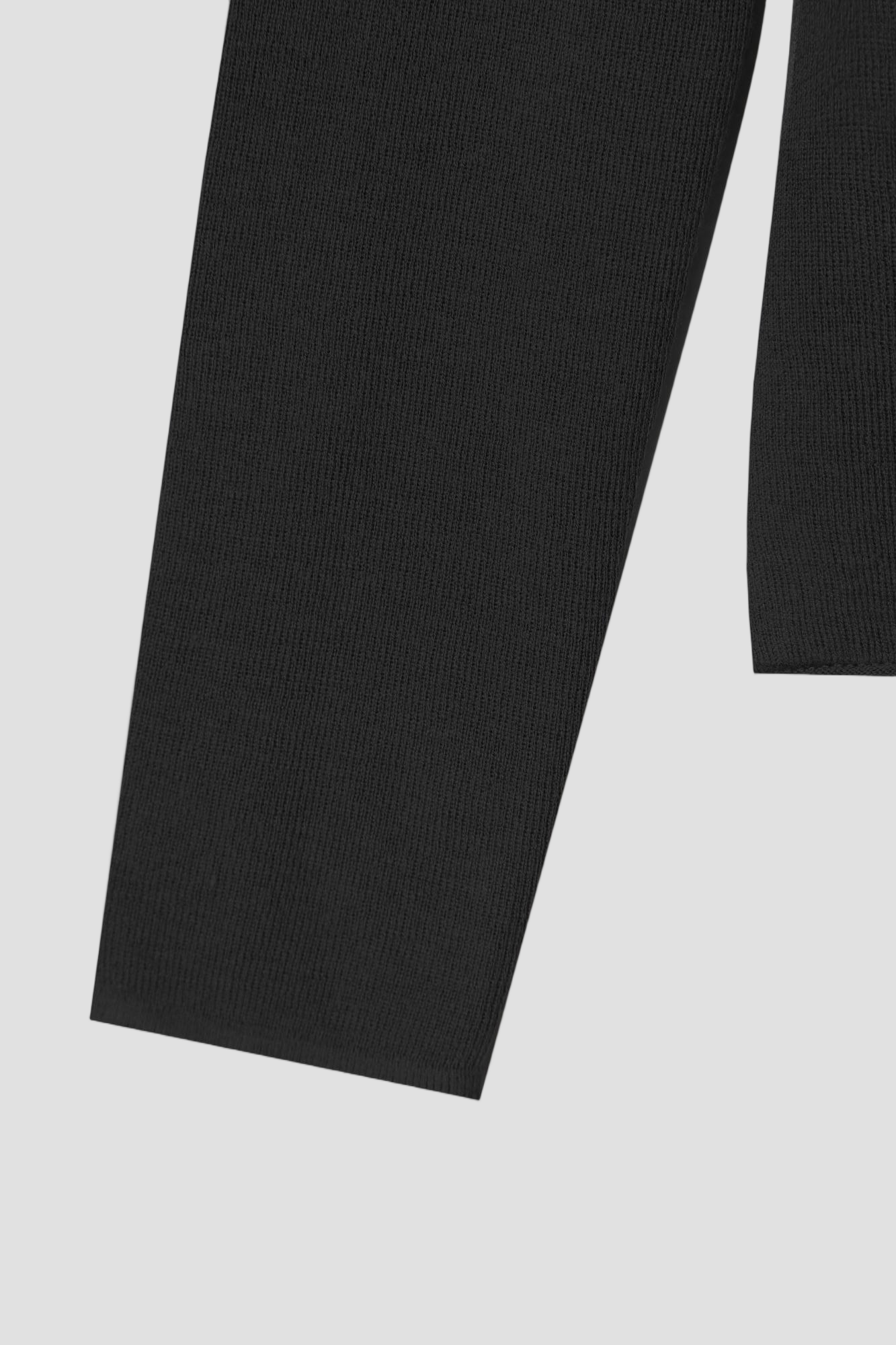 #colour_Black