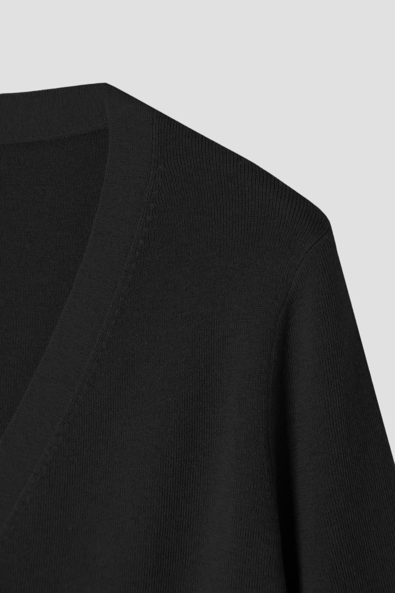 #colour_Black