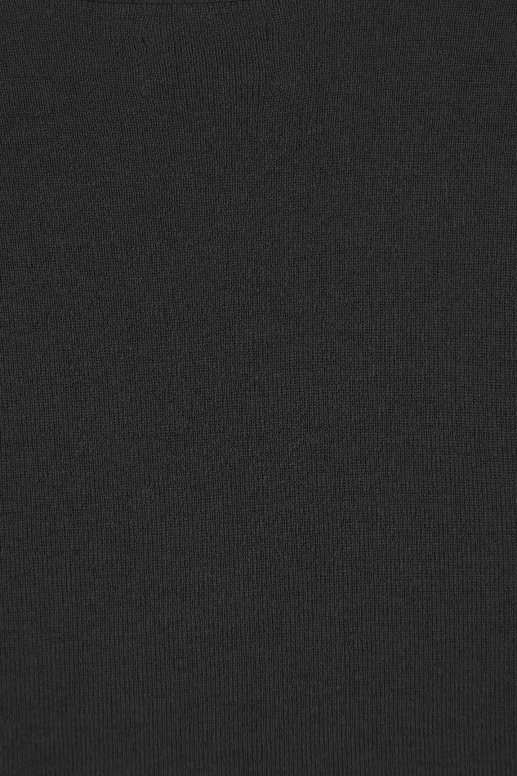 #colour_Black