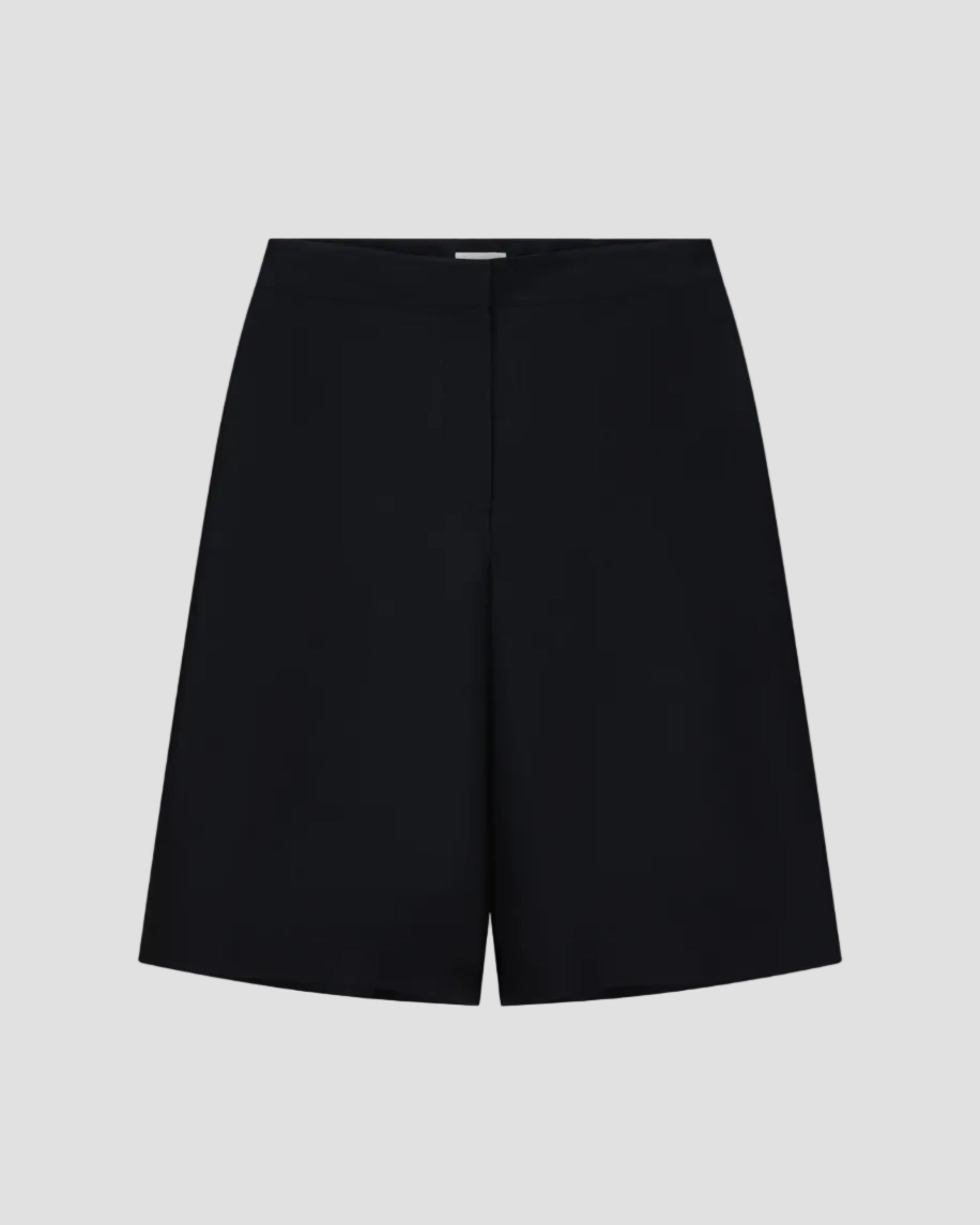 WOOL SILK BERMUDA SHORTS