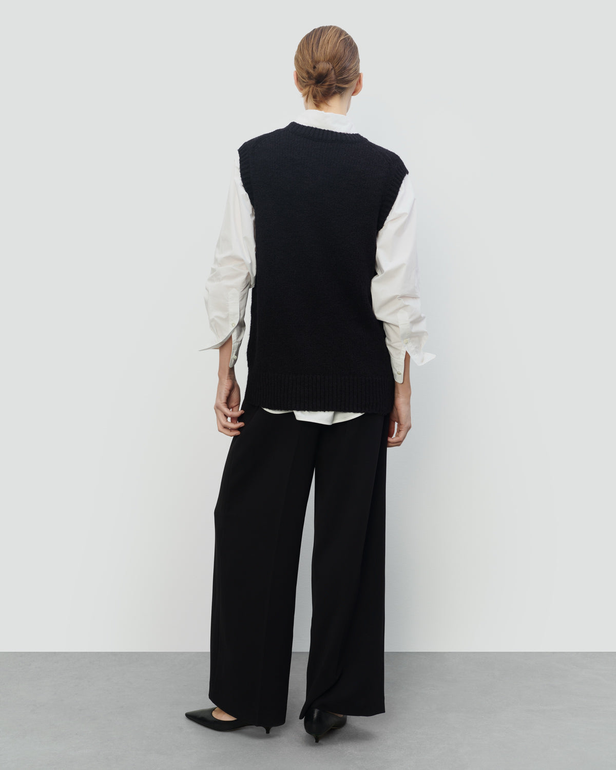 FLUID CREPE PLEATED WIDE LEG