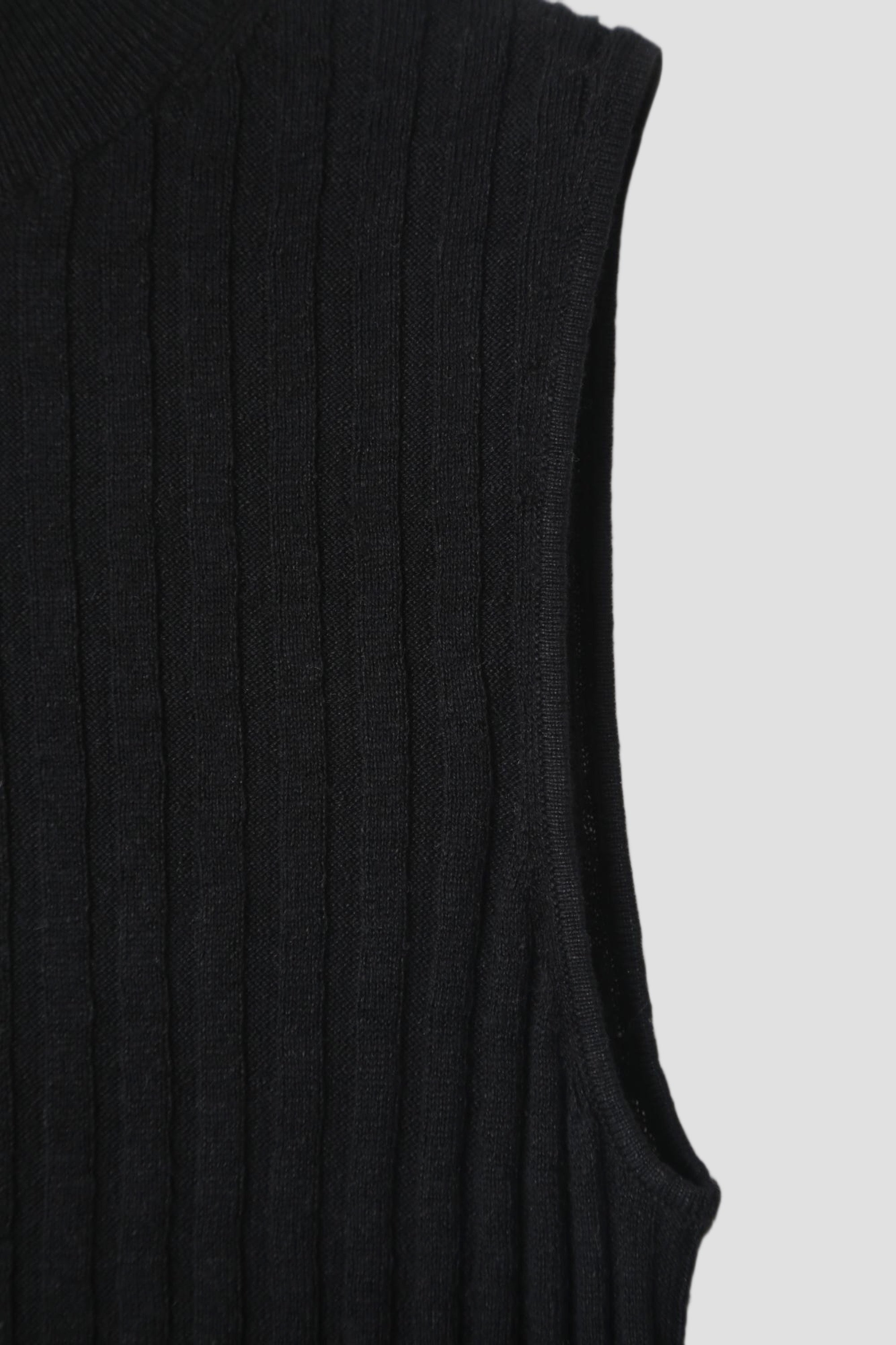 #colour_Black