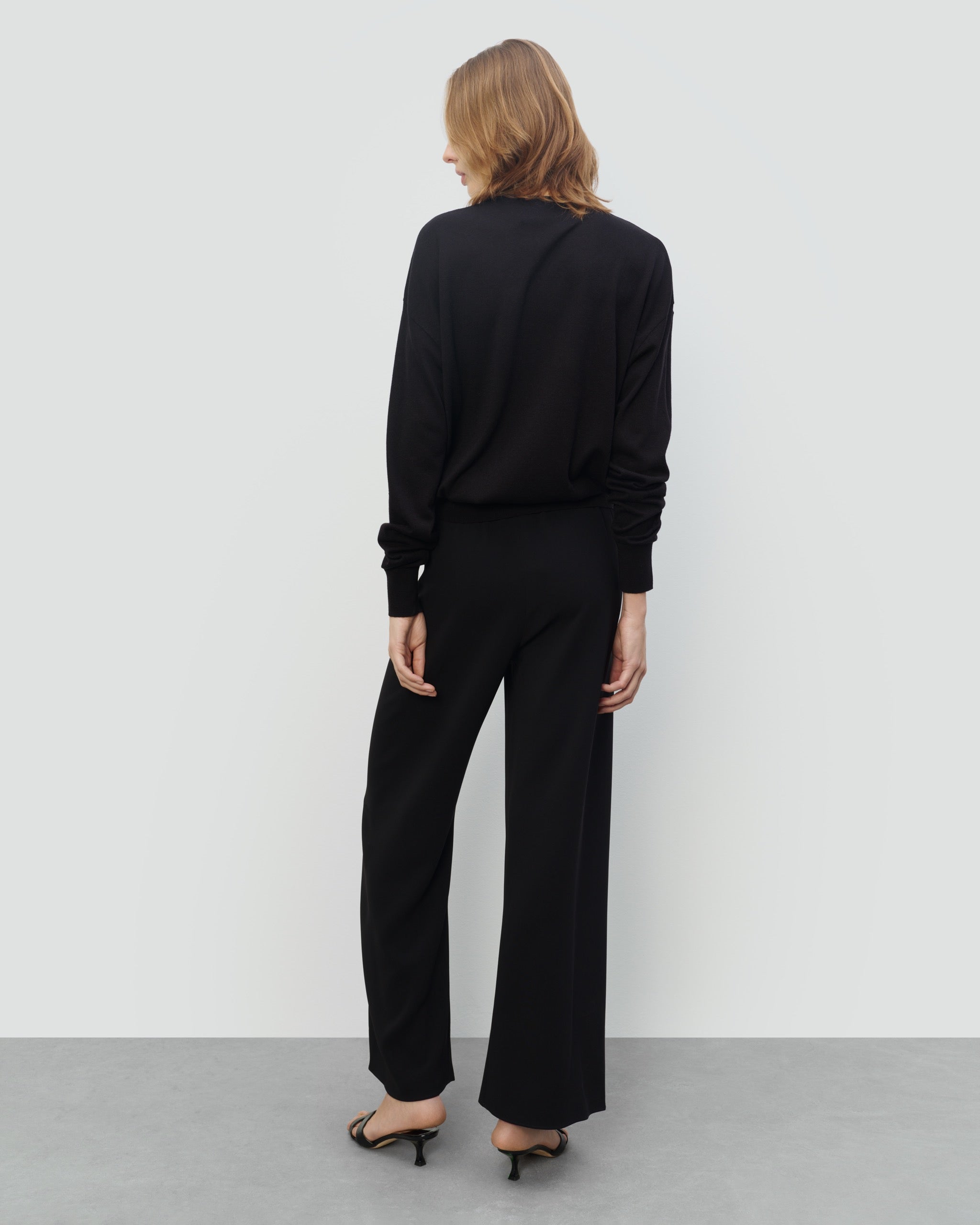 MERINO SILK RELAXED CREWNECK