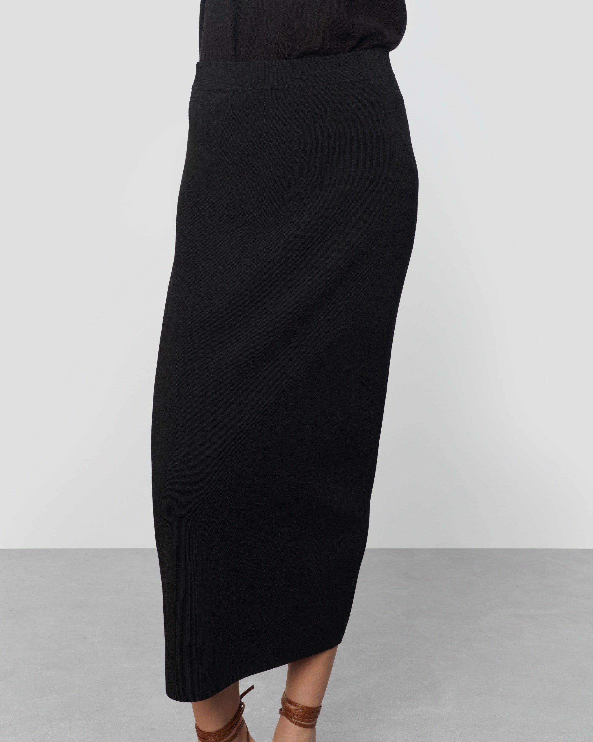 MERINO SILK SCOOP NECK