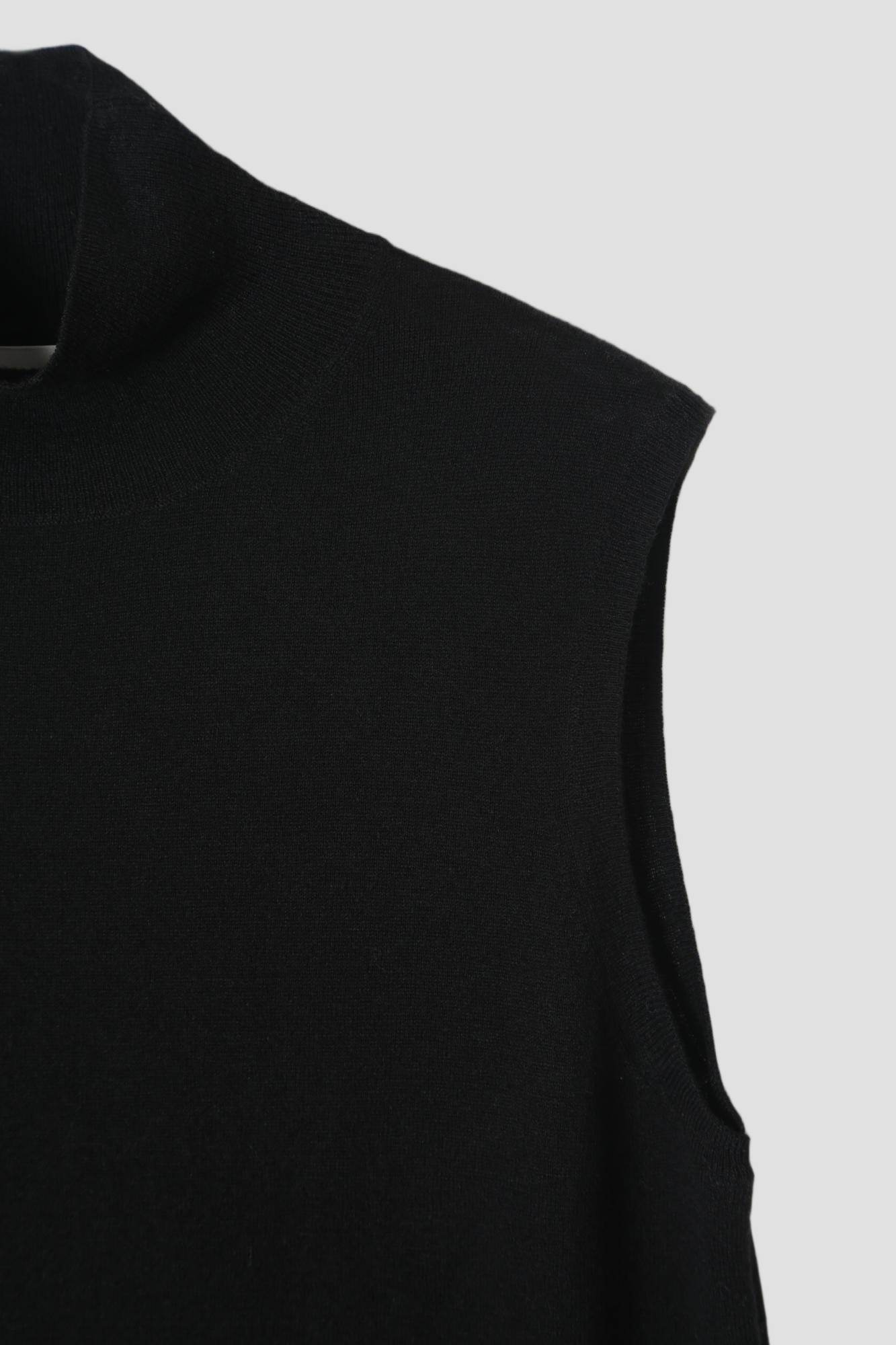 #colour_Black