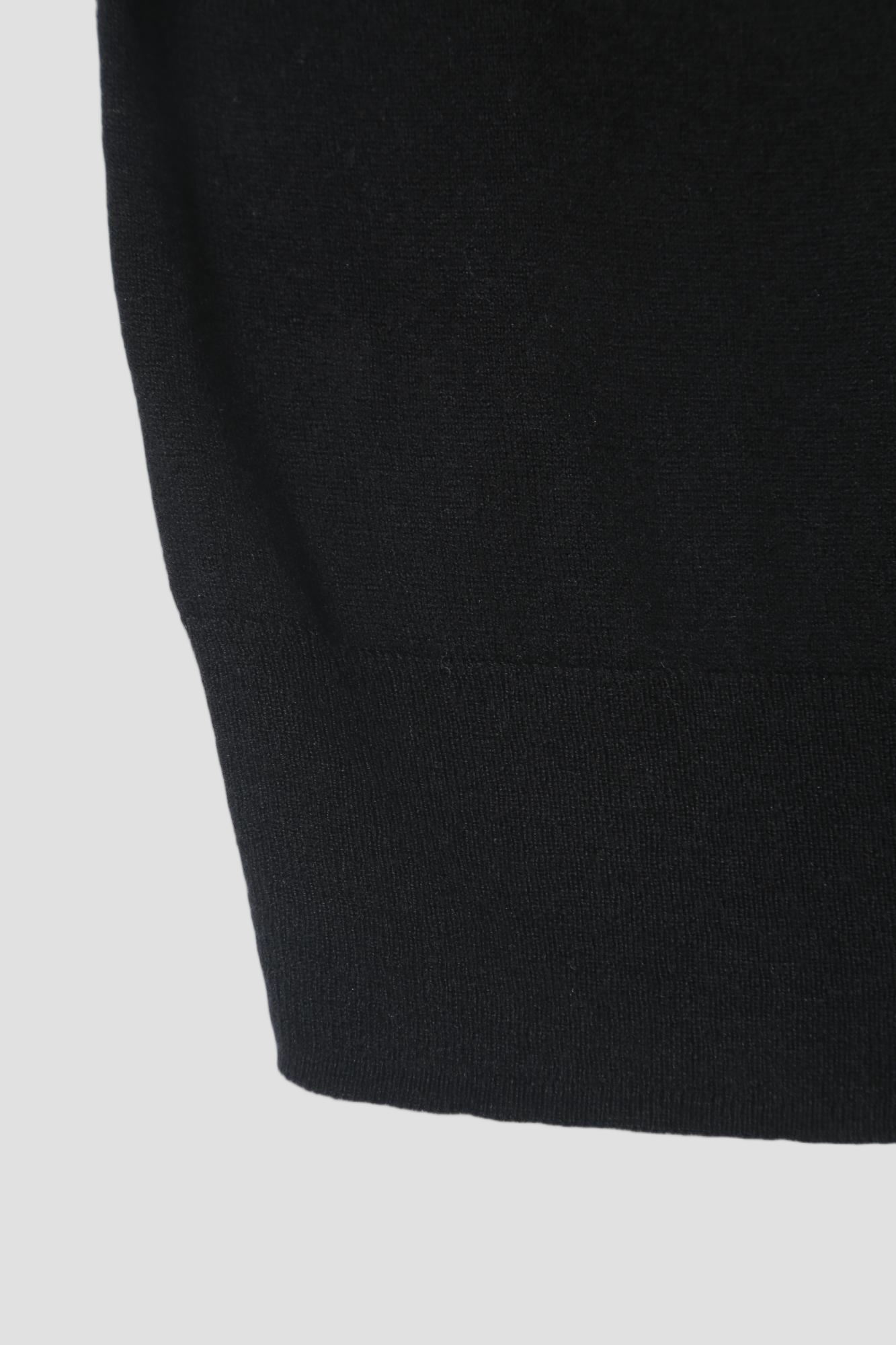#colour_Black
