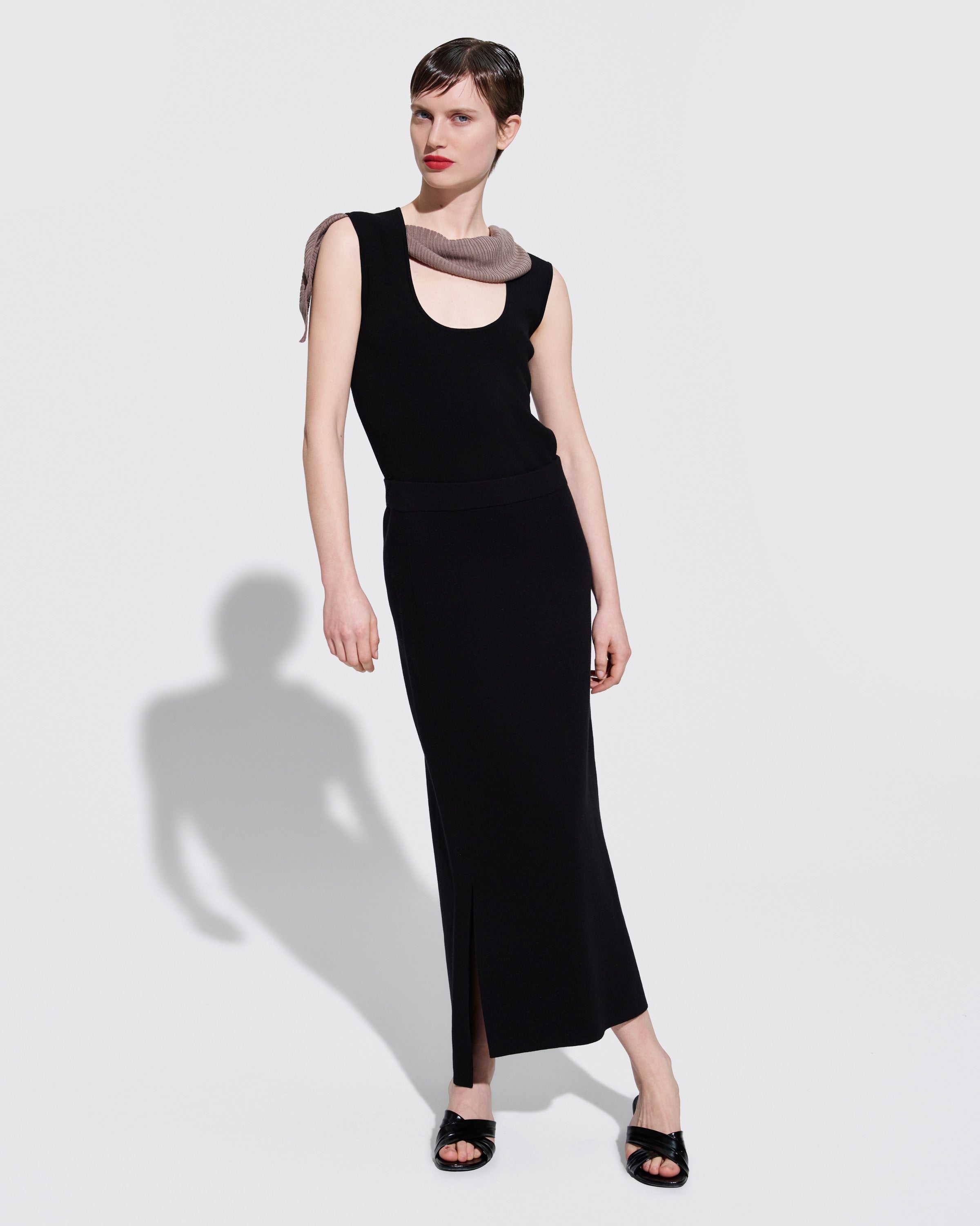 SILK VISCOSE SCOOP TANK