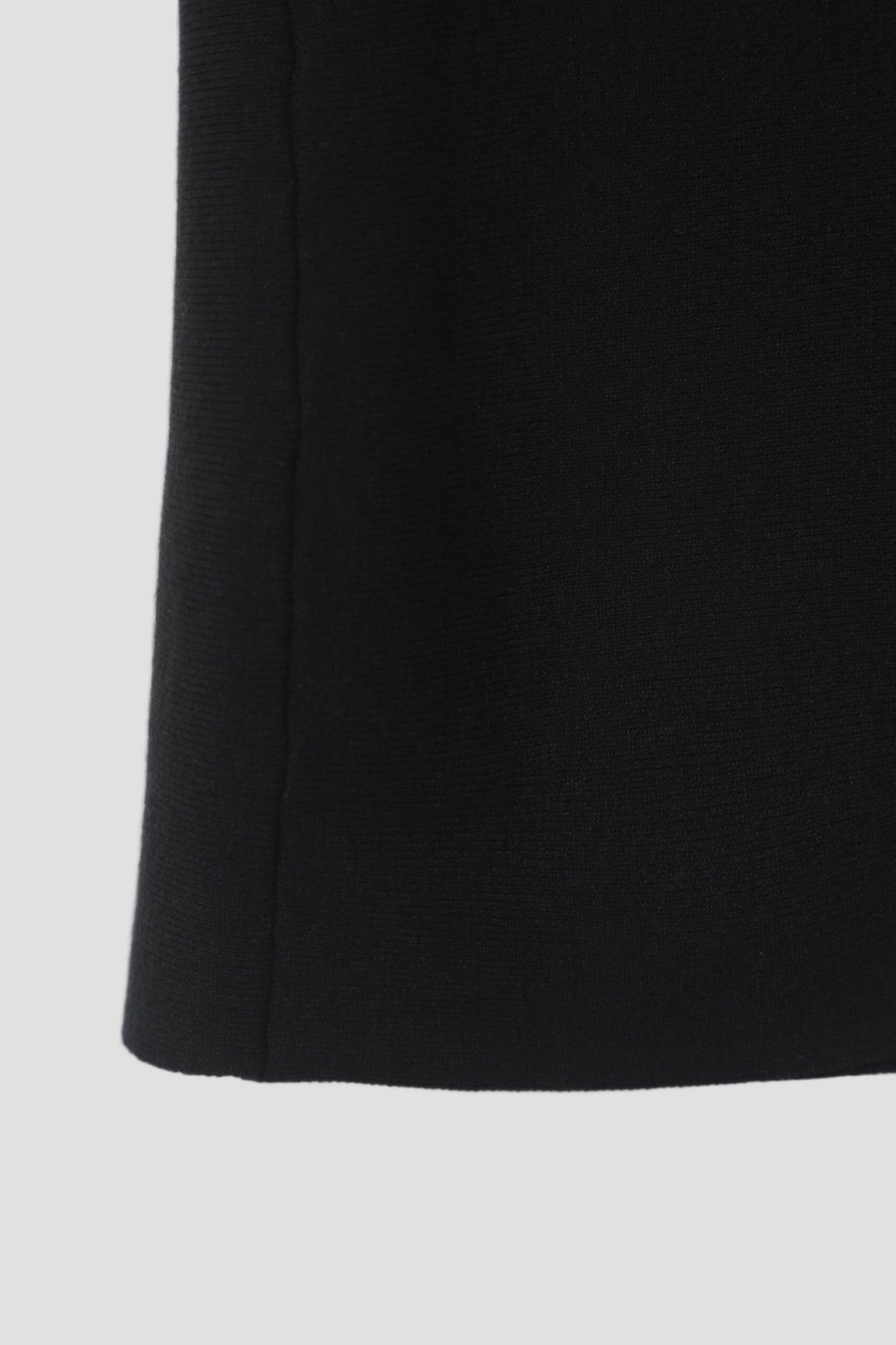 #colour_Black