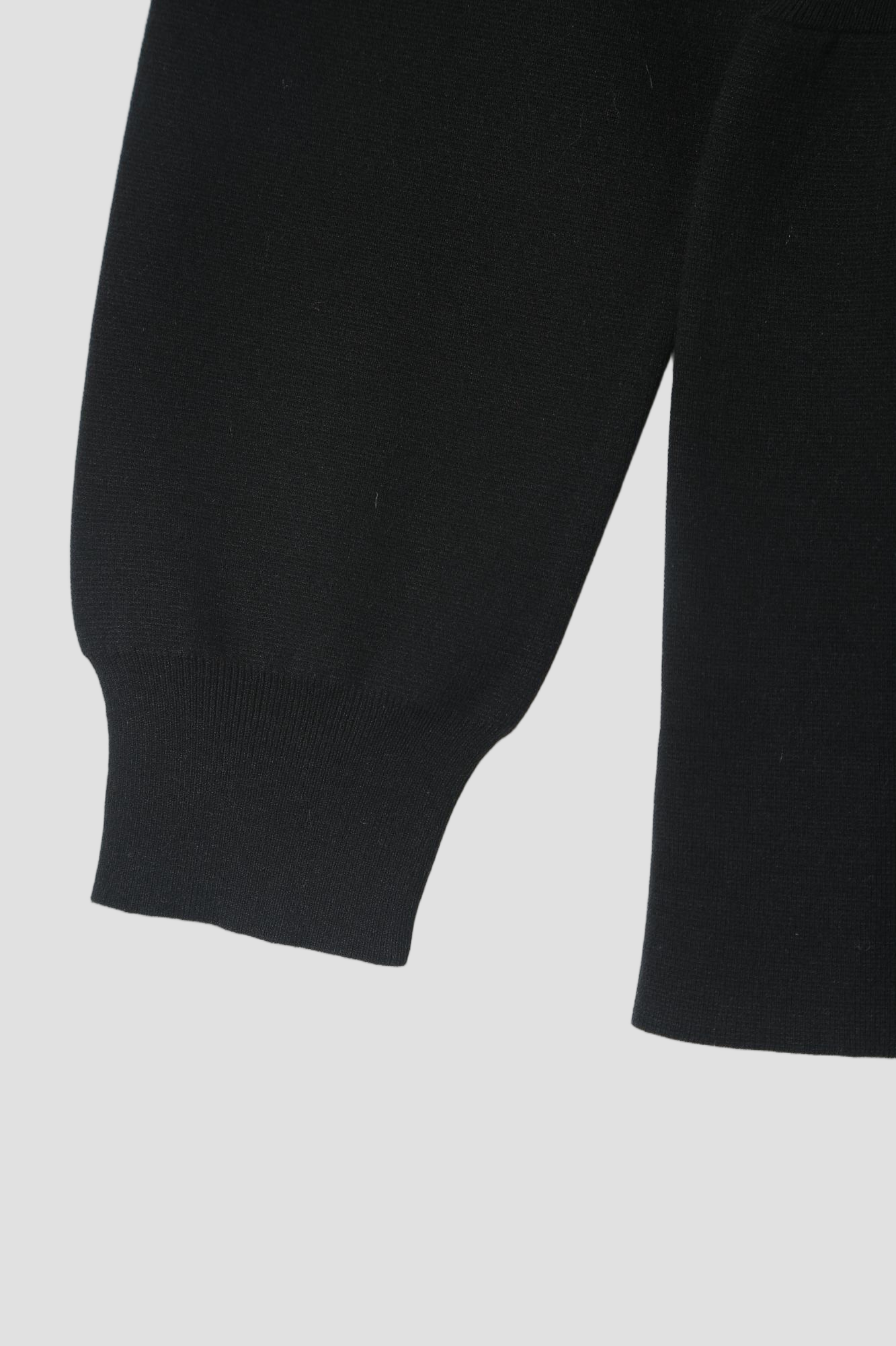 #colour_Black