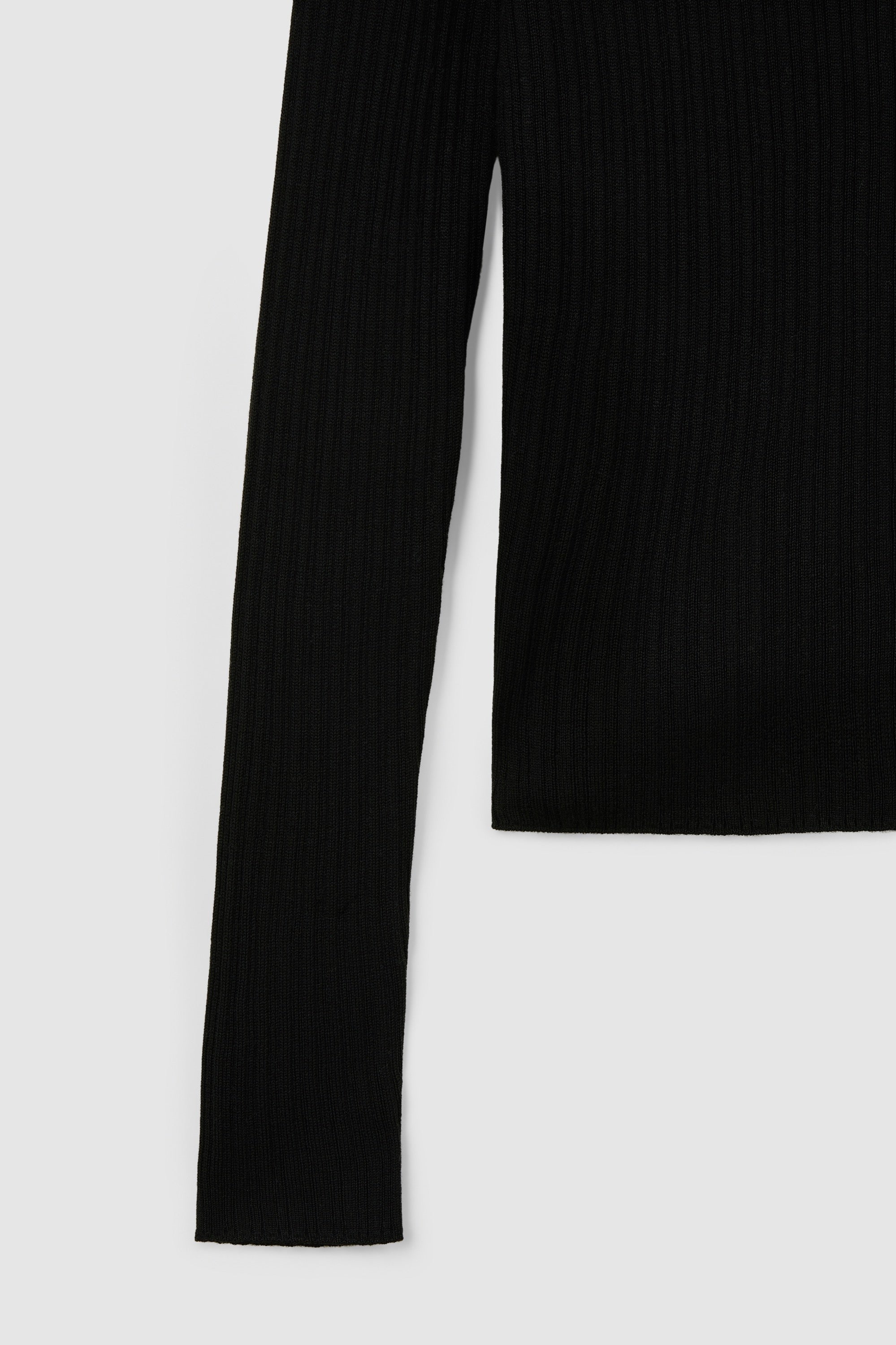 #colour_Black
