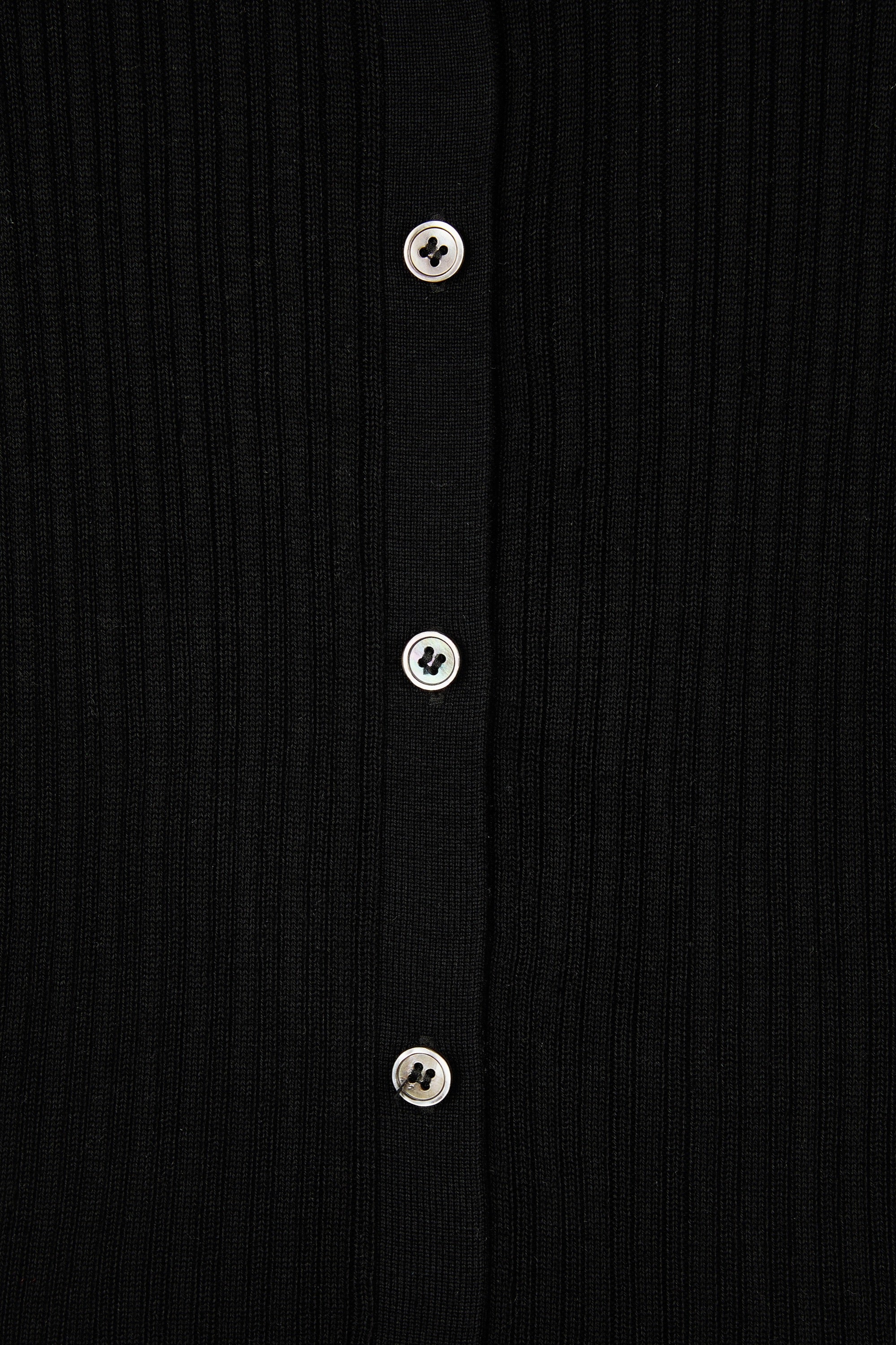 #colour_Black