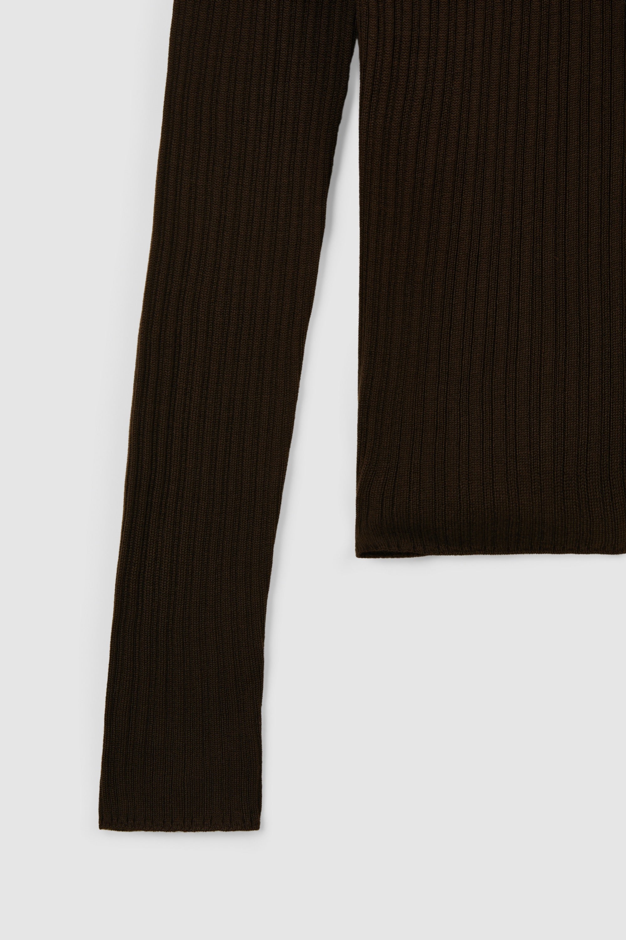 #colour_Brown