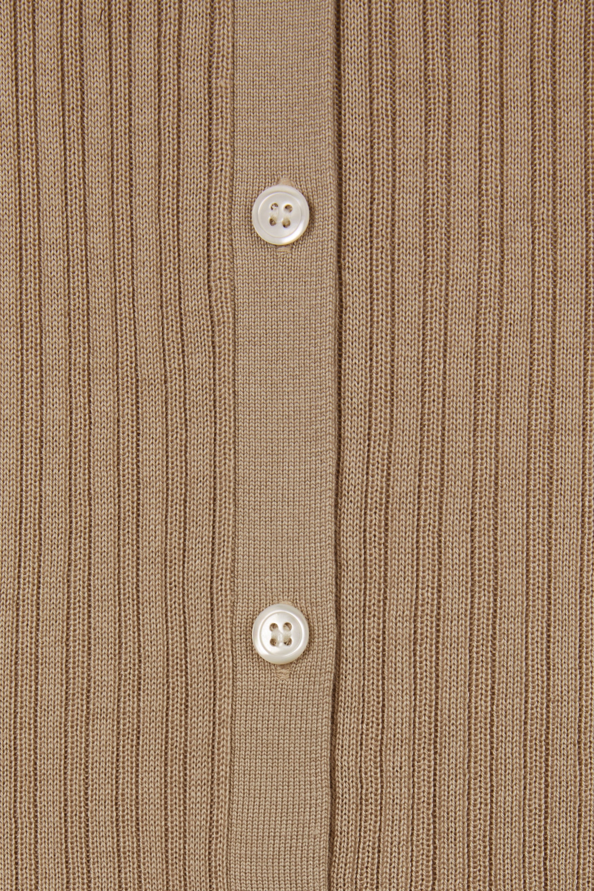 #colour_L.CAMEL