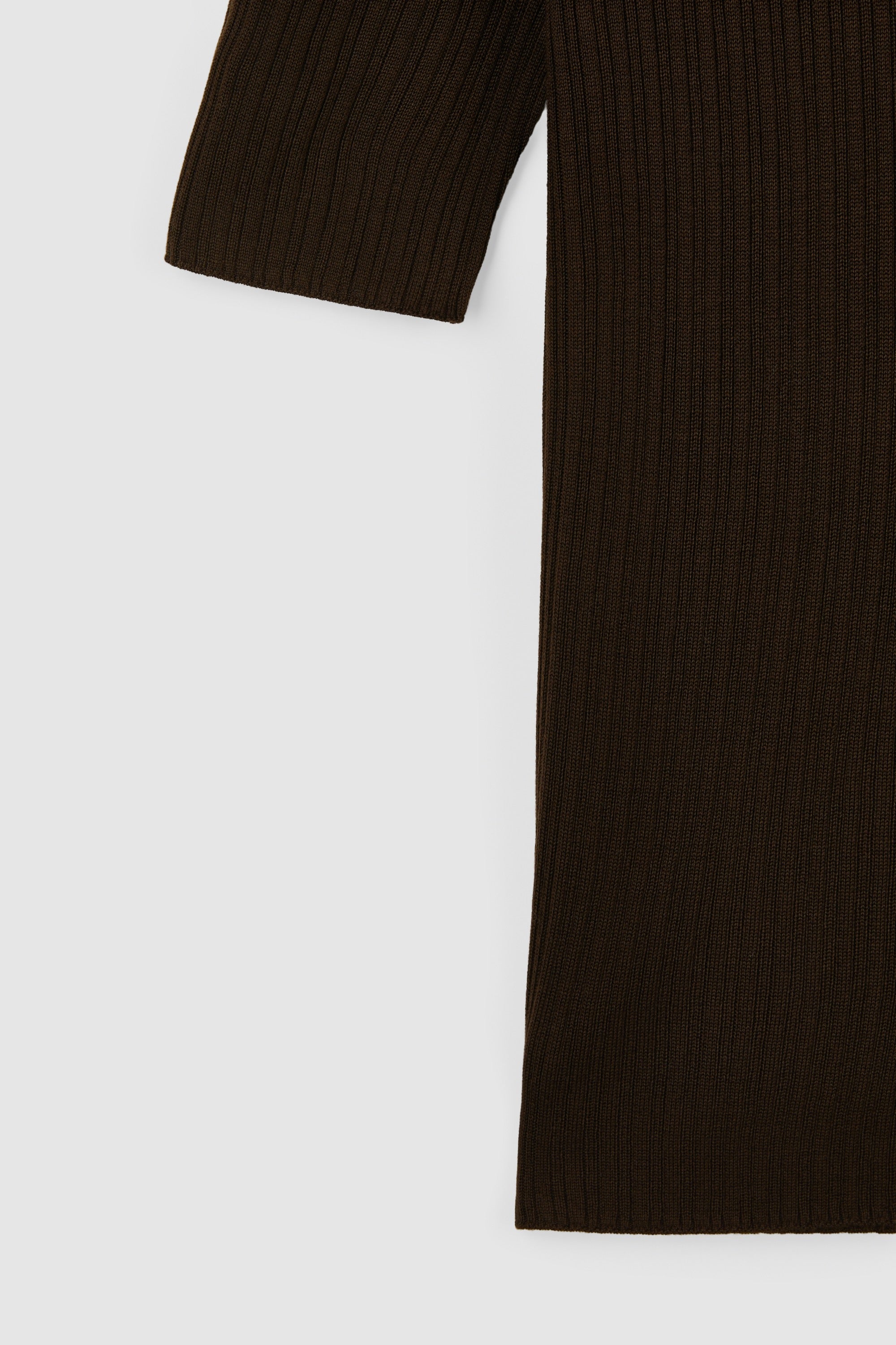 #colour_Brown