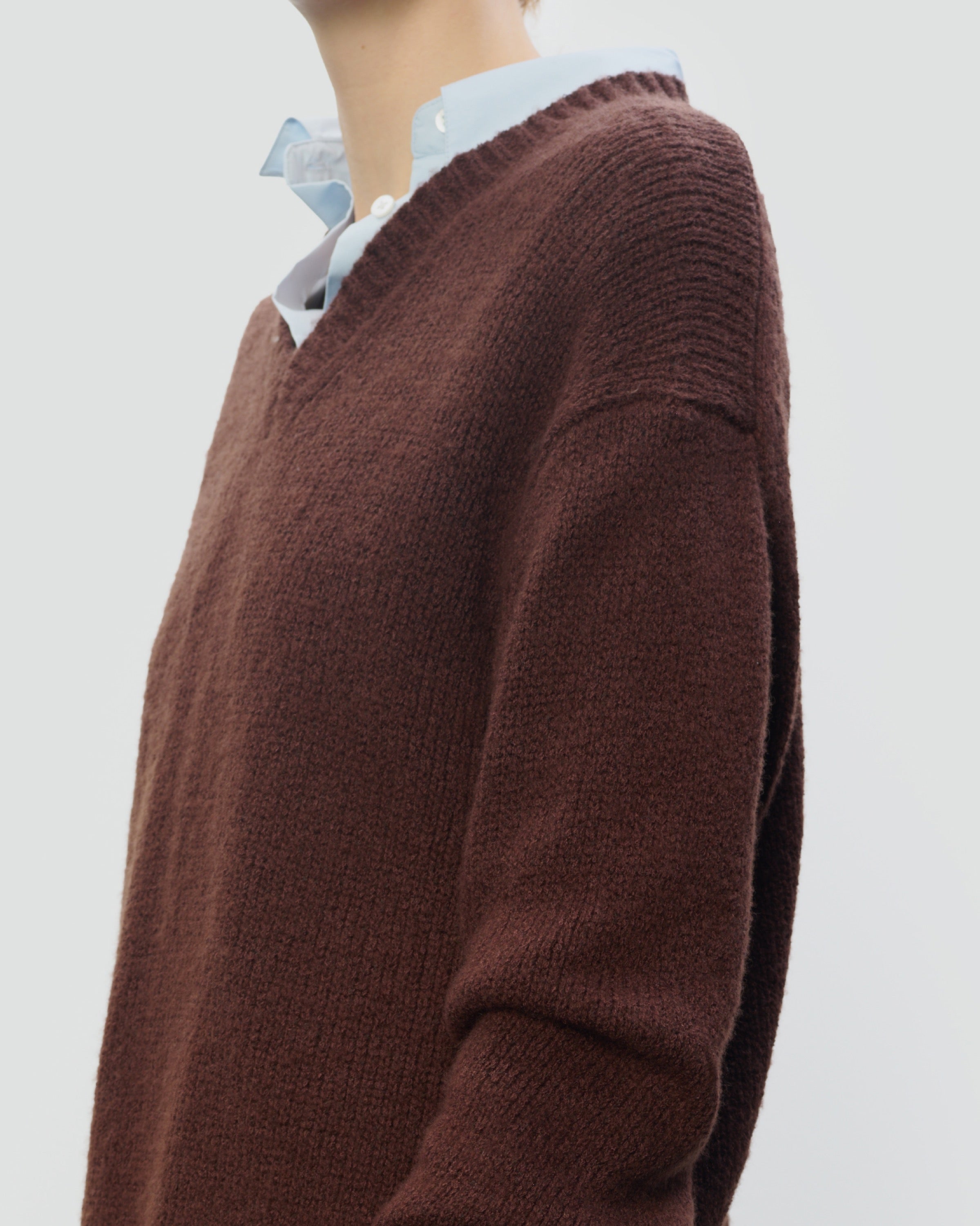 TEXTURED COTTON WOOL BLEND VNECK