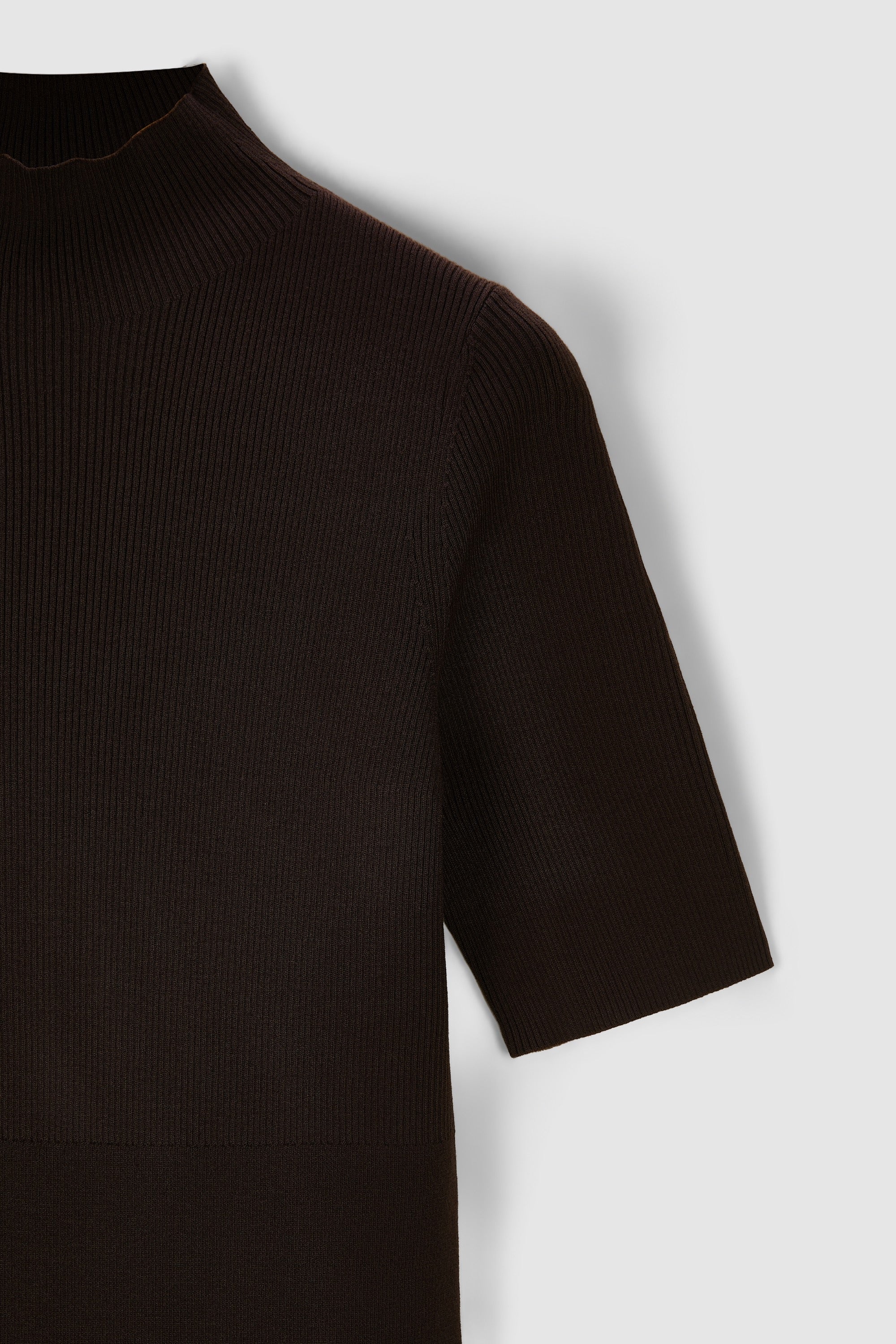 #colour_Brown