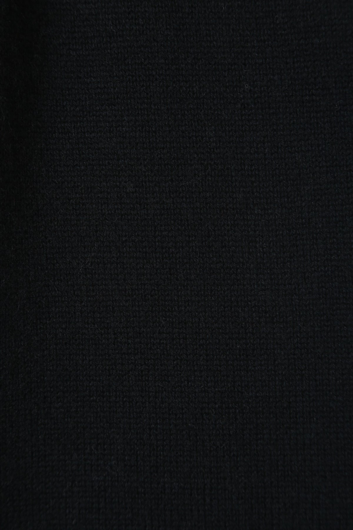 #colour_Black